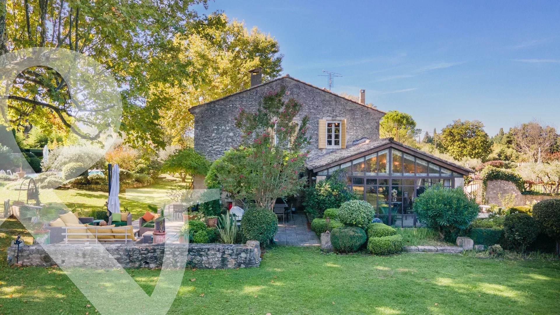 AU COEUR D'UN MAGNIFIQUE PARC BUCOLIQUE