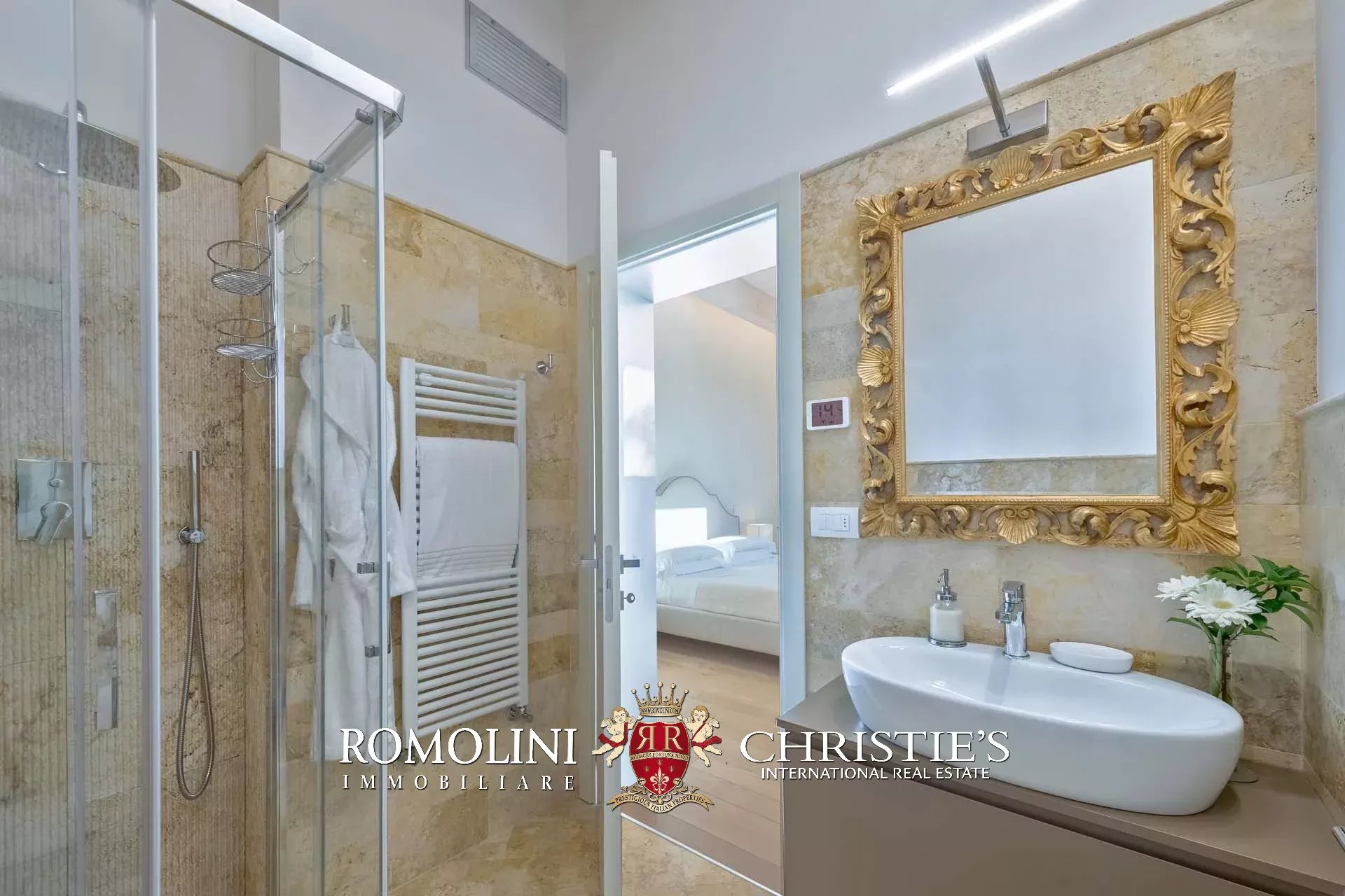 7 Bedroom Villa/Townhouse's Image 95
