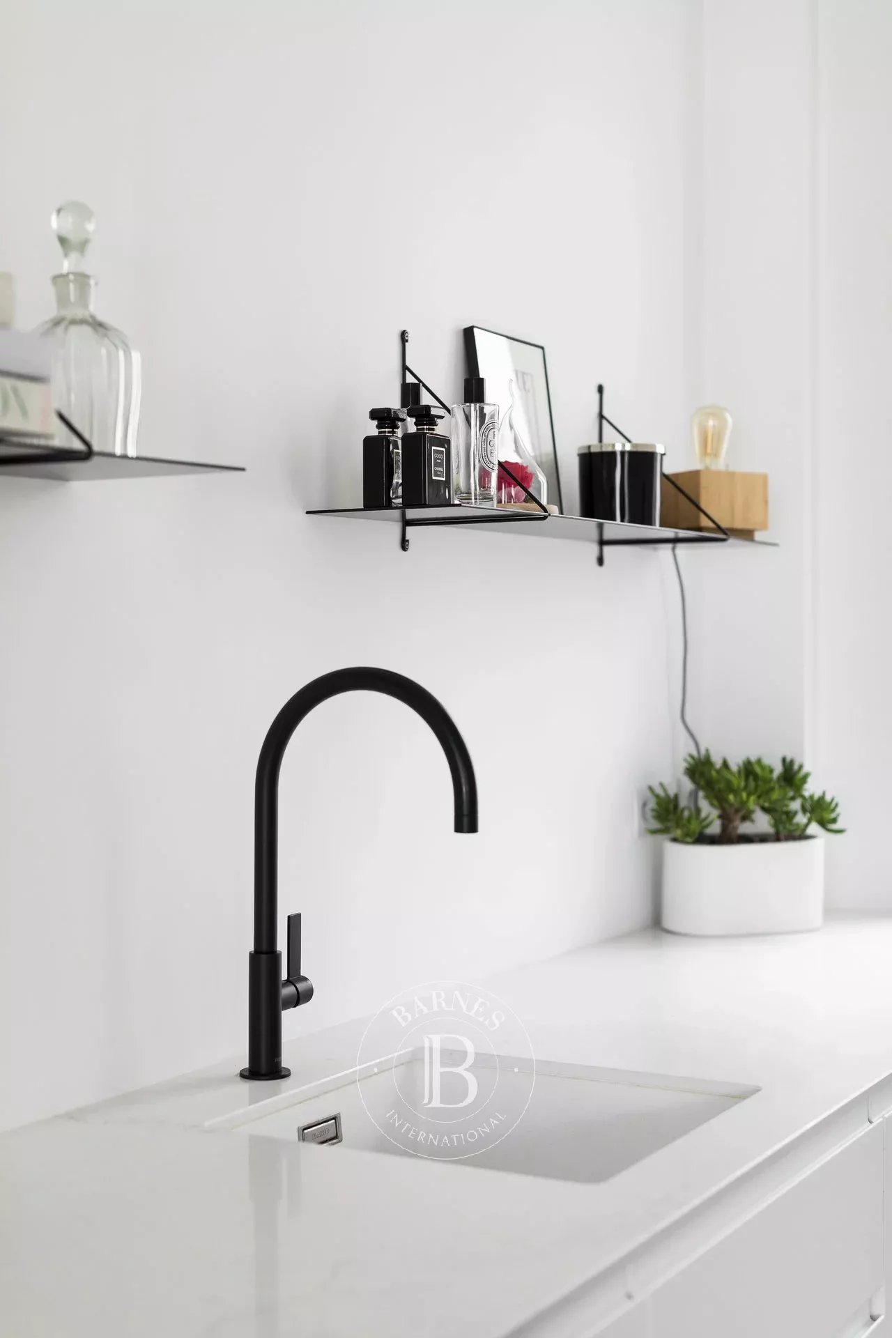 Daire Paris 3ème - picture 9