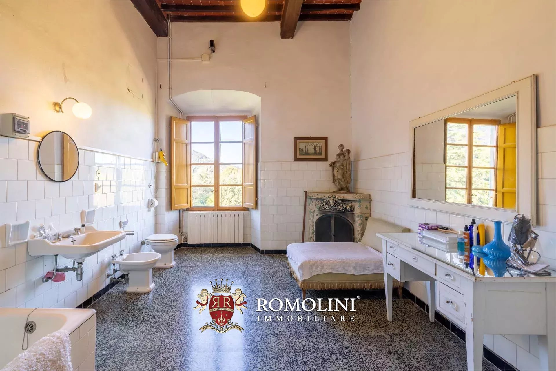 14 Bedroom Villa/Townhouse's Image 57