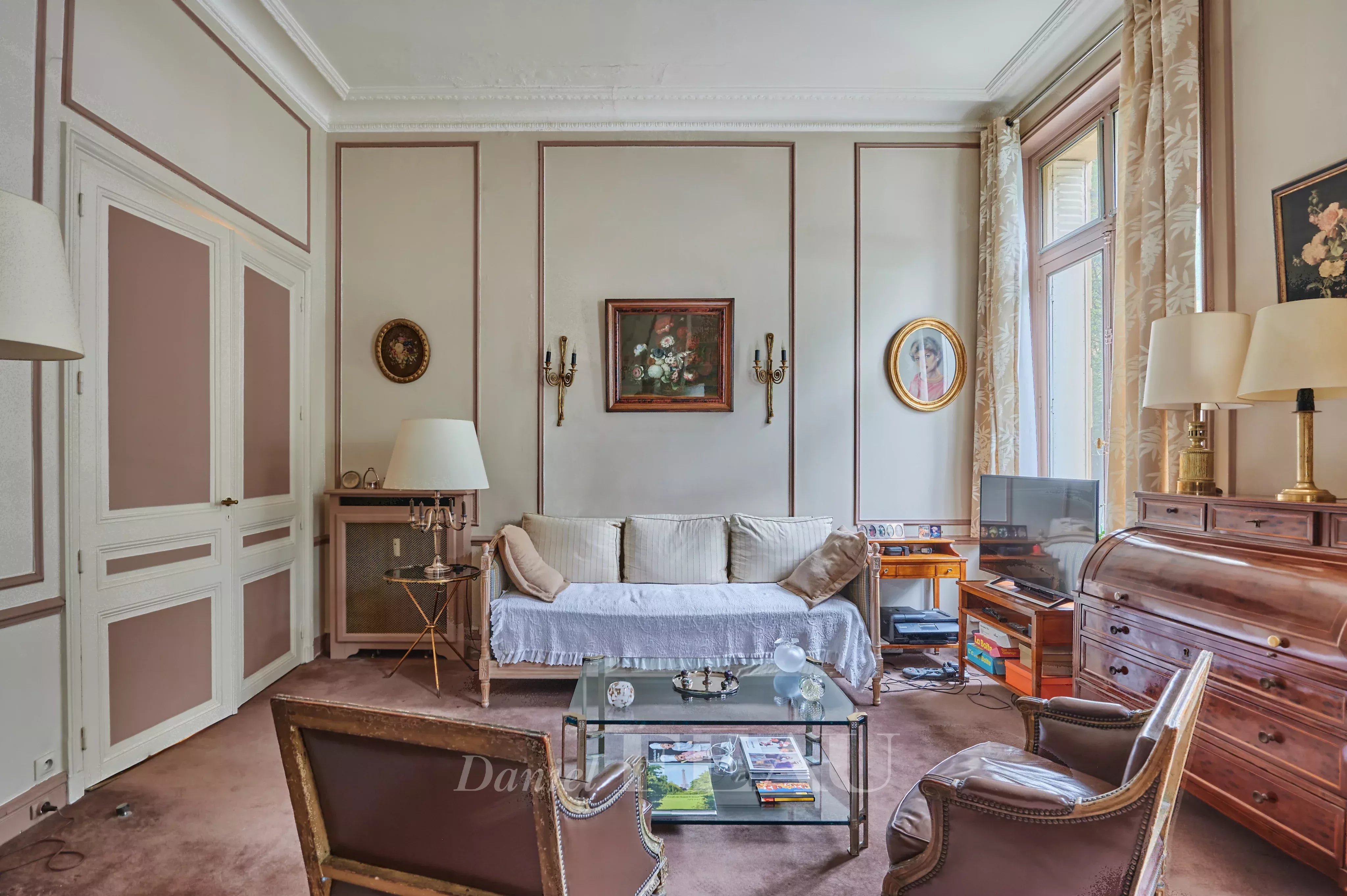 Sale Apartment Paris 16th