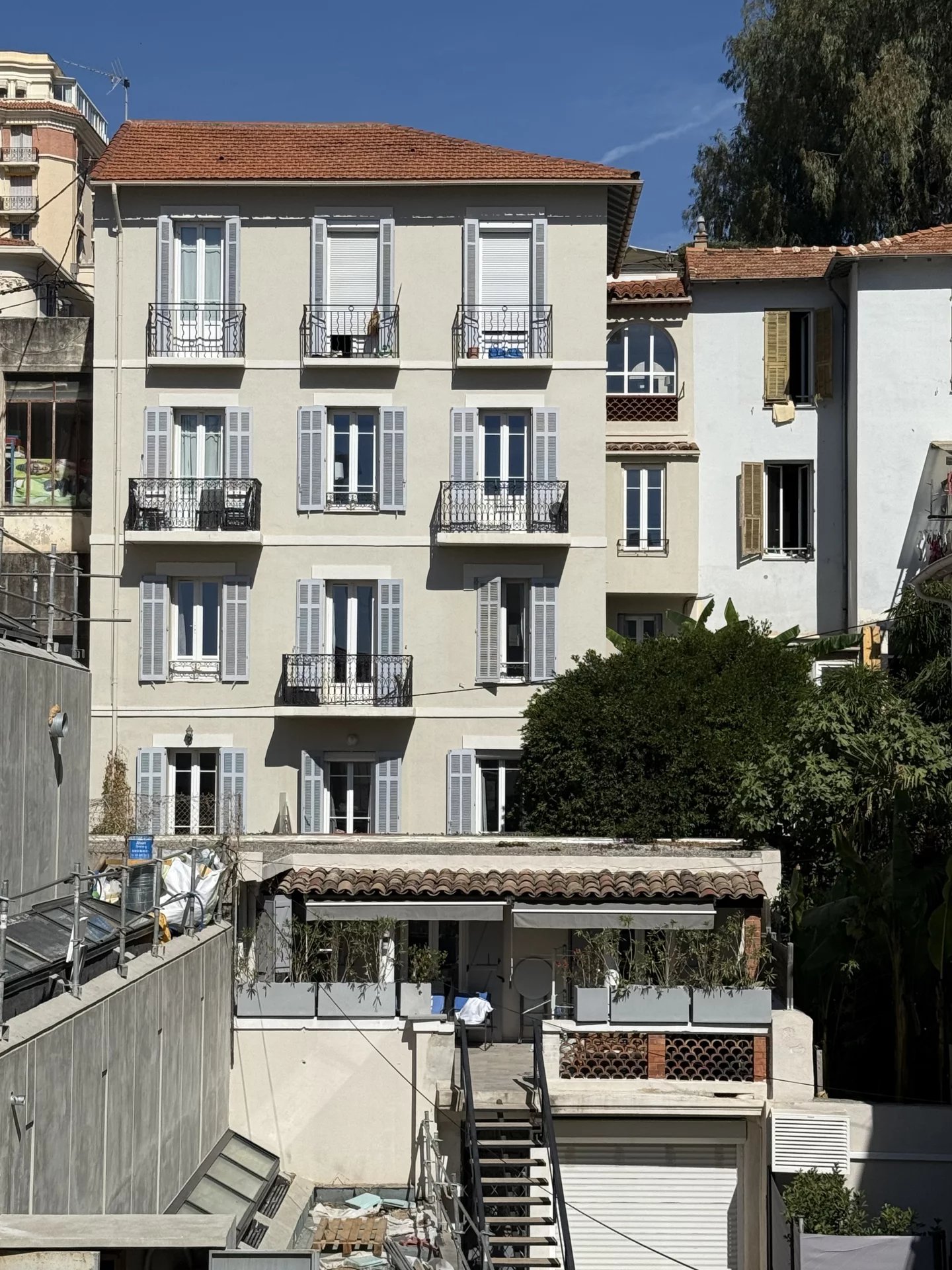 IMMEUBLE-CANNES / PETIT JUAS