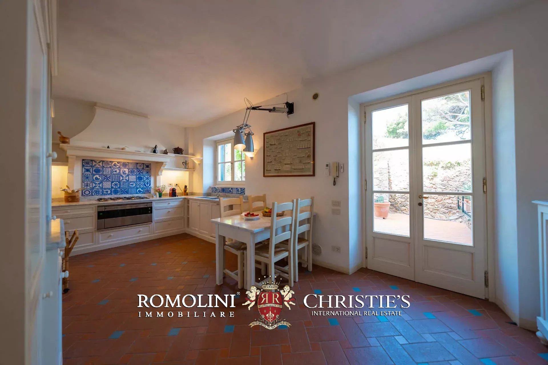 11 Bedroom Villa/Townhouse's Image 107