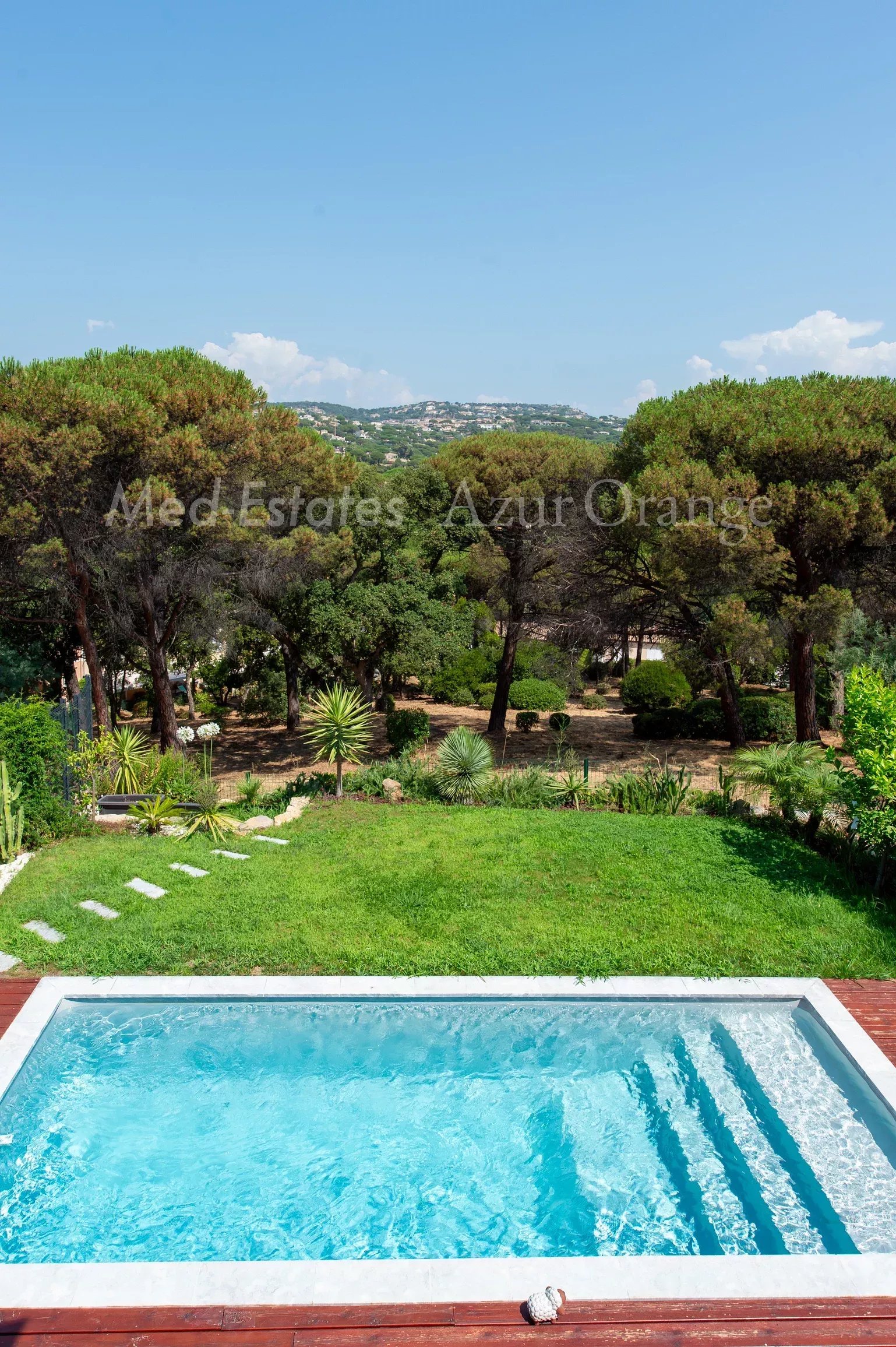 Agence immobilière de Med-Estates Saint Tropez
