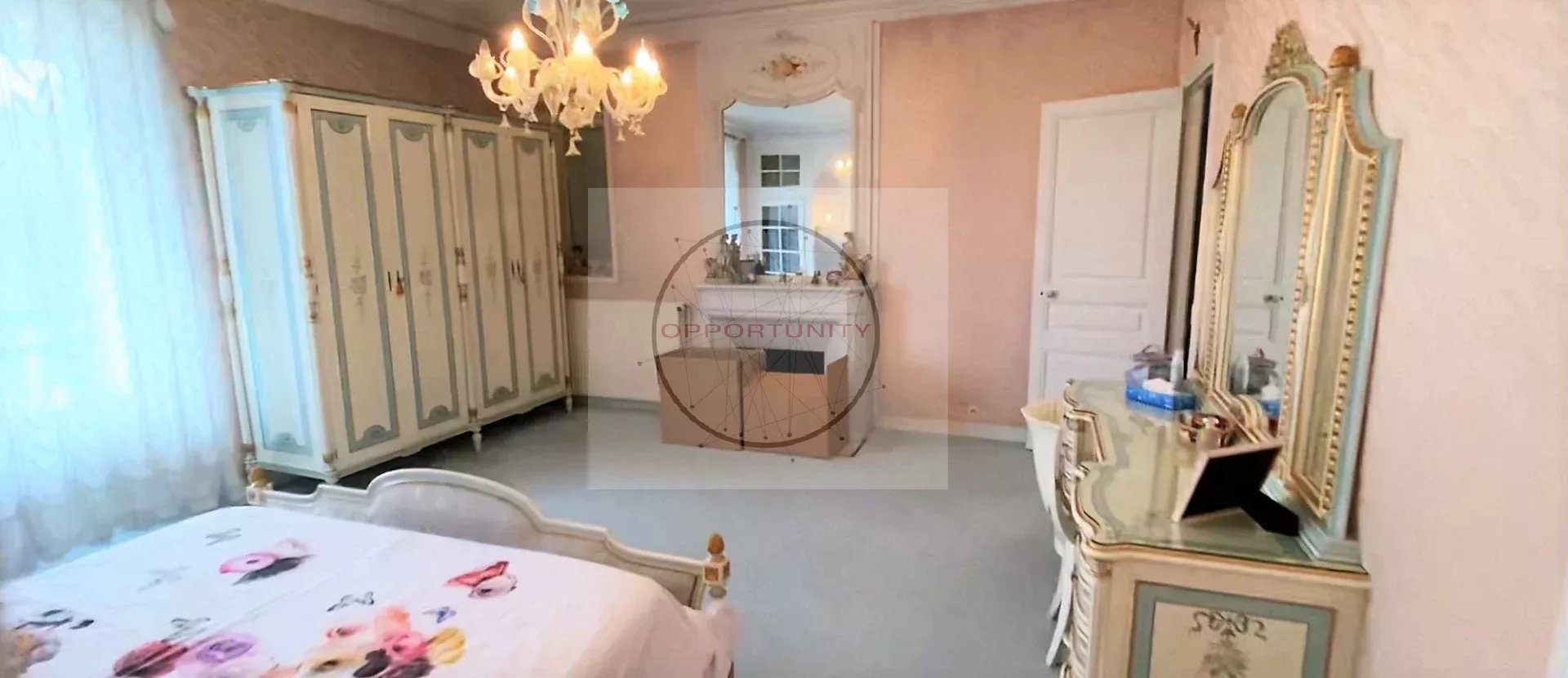 PROPRIETE BOURGEOISE SUR 1350 M² DE TERRAIN — photo 8