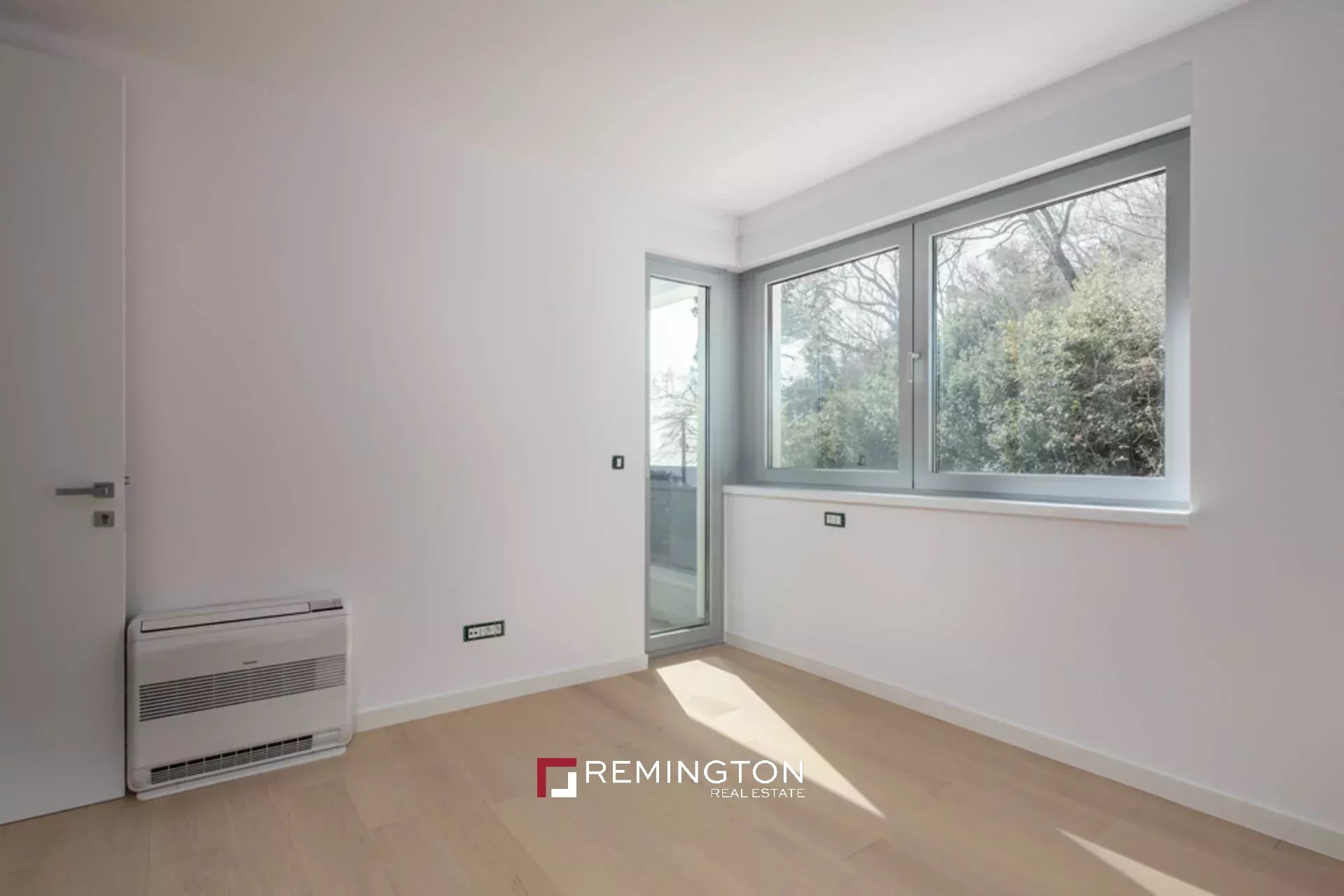 2 Bedroom Apartment/Flat's Image 12