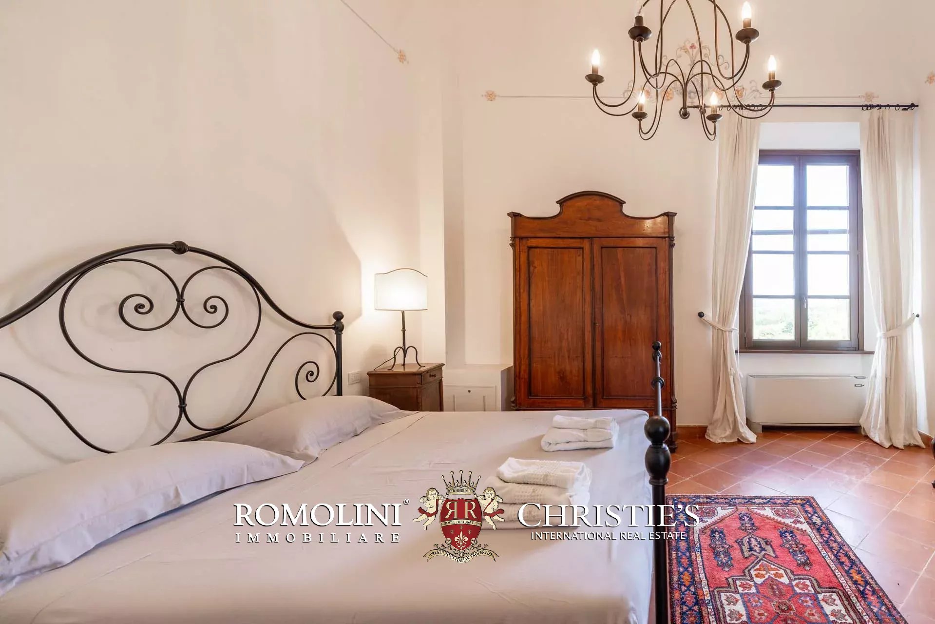 37 Bedroom Villa/Townhouse's Image 126