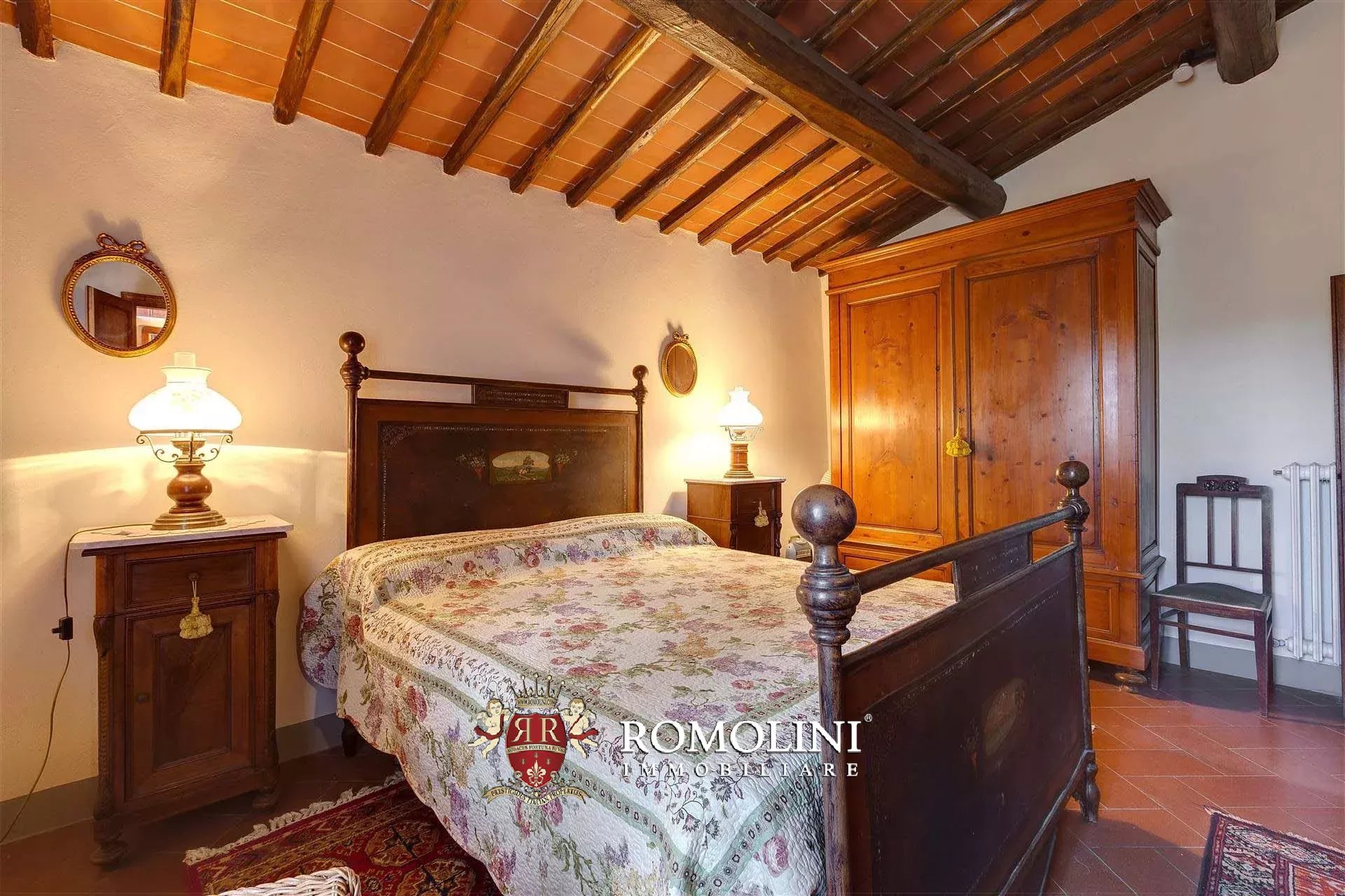 9 Bedroom Vineyard's Image 48
