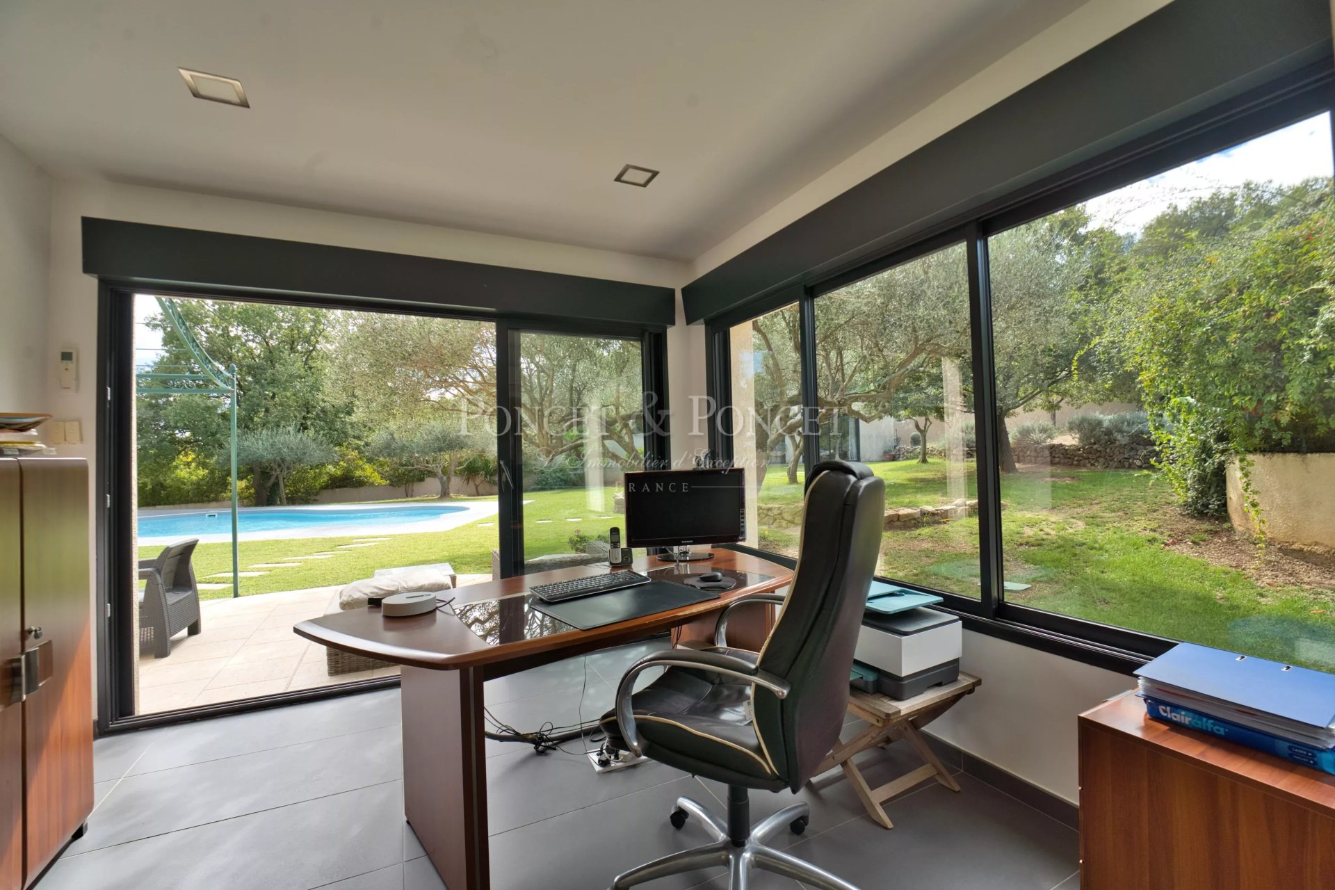 5 Bedroom Villa/Townhouse's Image 10