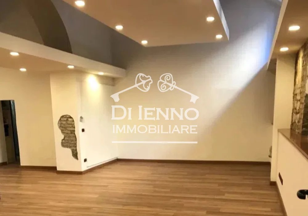 Rental Local Roma