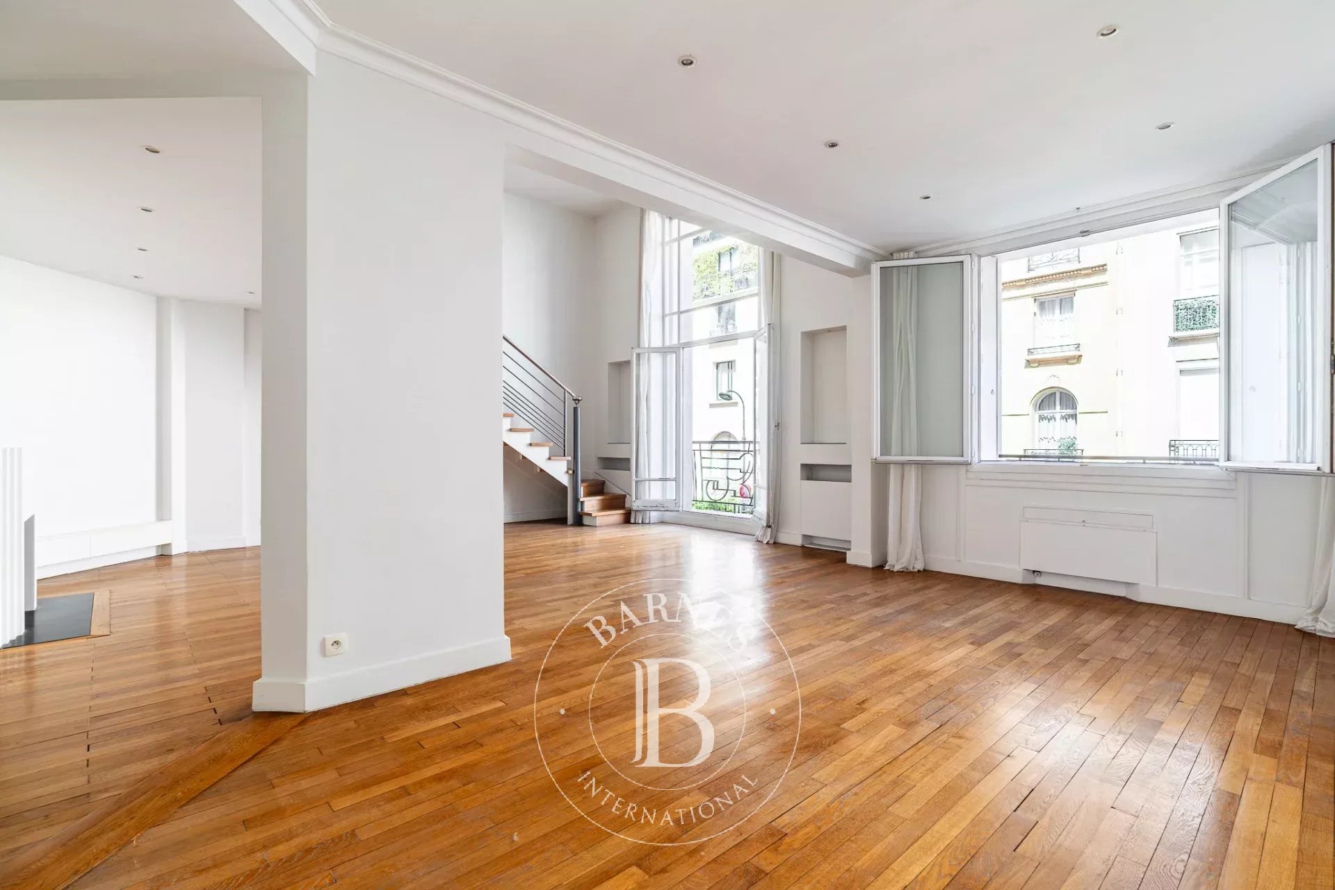 Paris  - Apartment 3 Bedrooms - picture 4