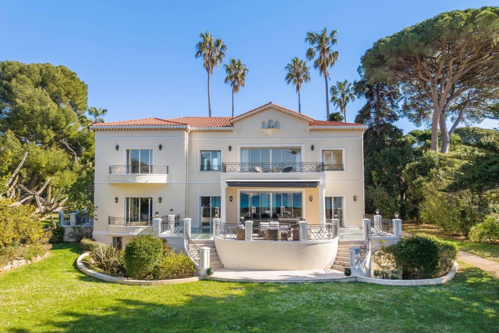 Villa for sale in Antibes — Luxury Villa Cap d'Antibes | Iconic Seafront Legacy Estate Antibes