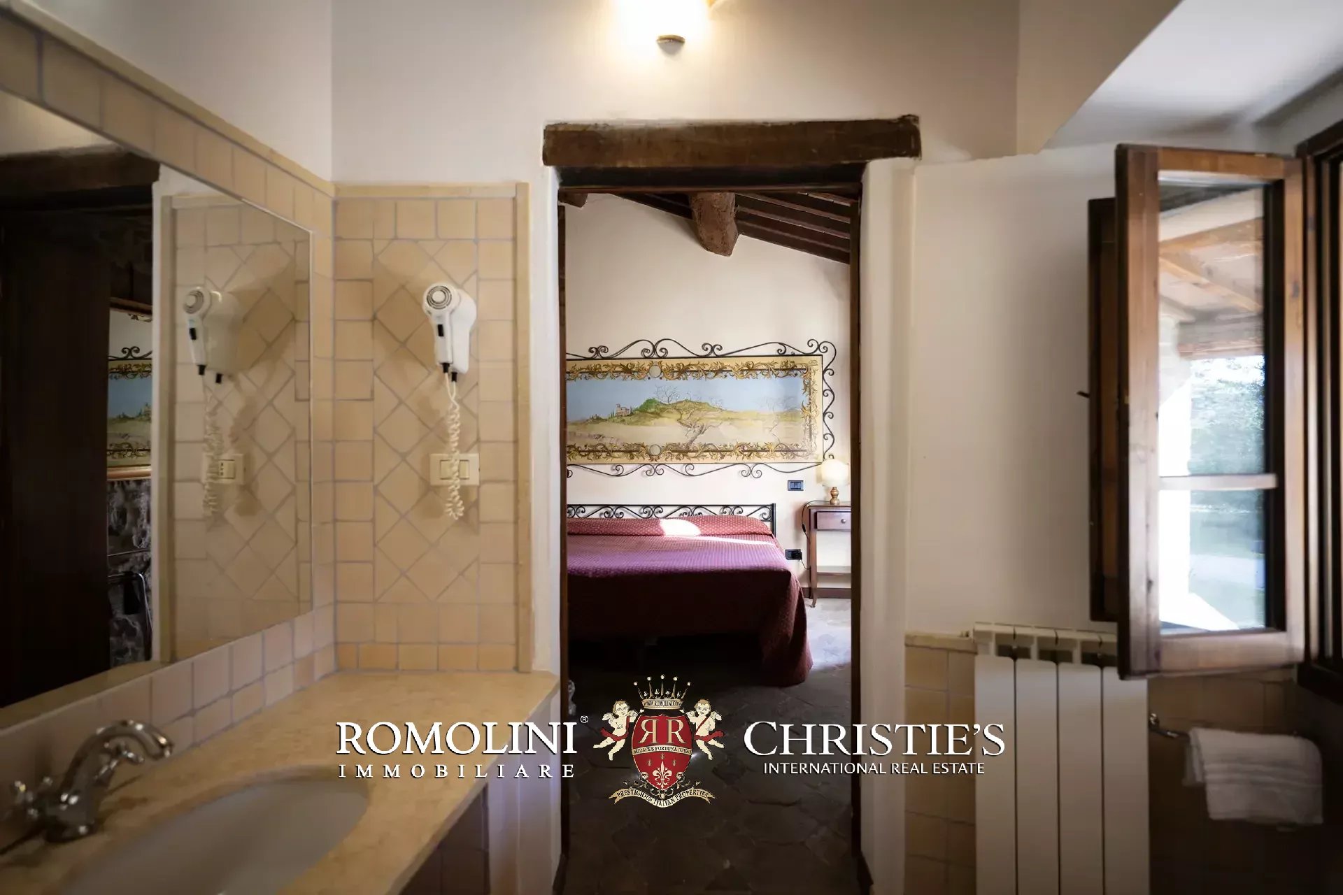14 Bedroom Villa/Townhouse's Image 73