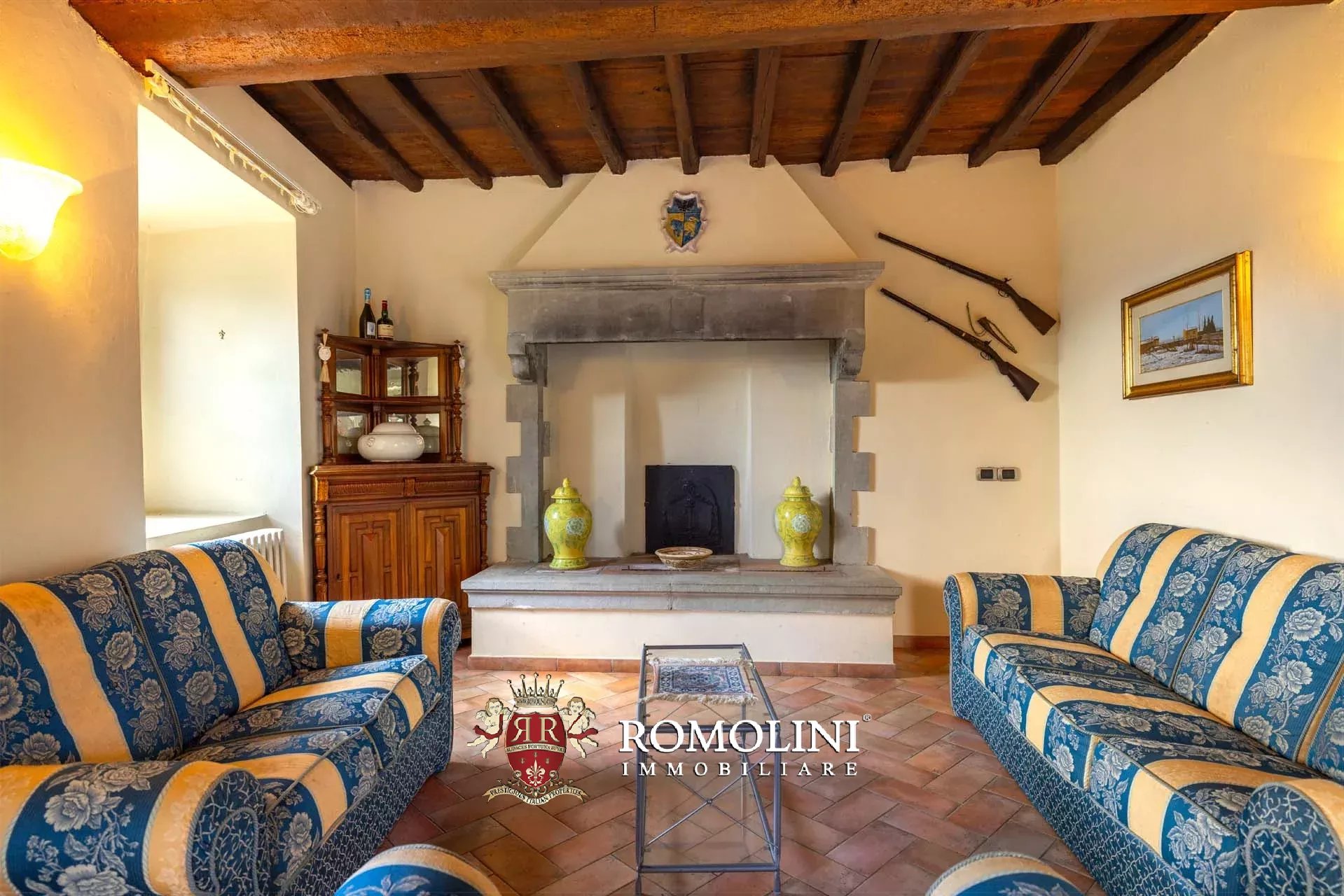 34 Bedroom Vineyard's Image 98