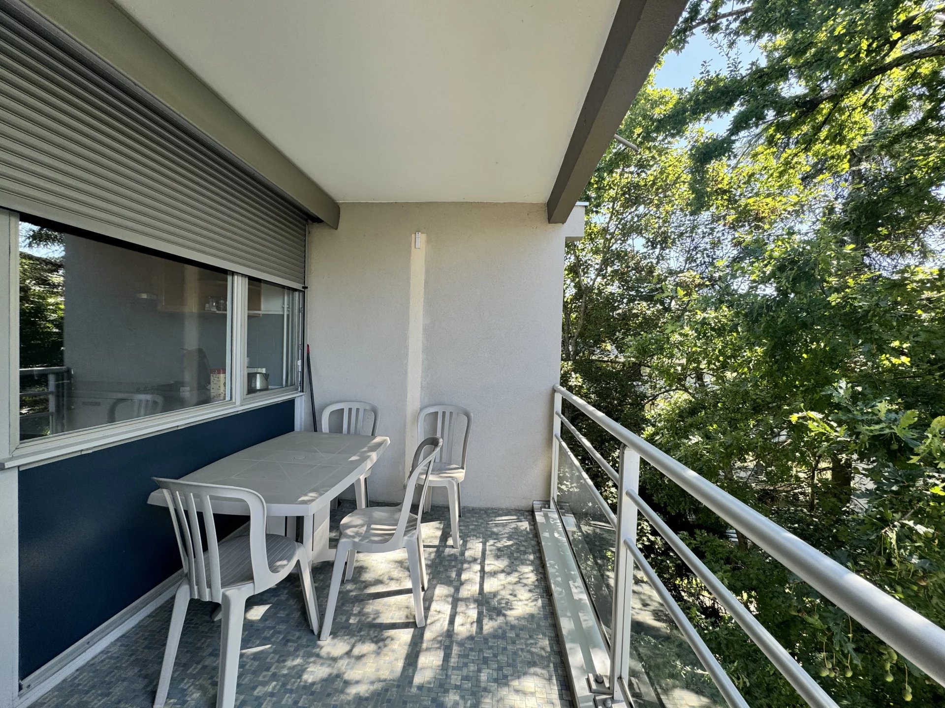Appartement 68m2 - BALCON - PL PARKING // GARE