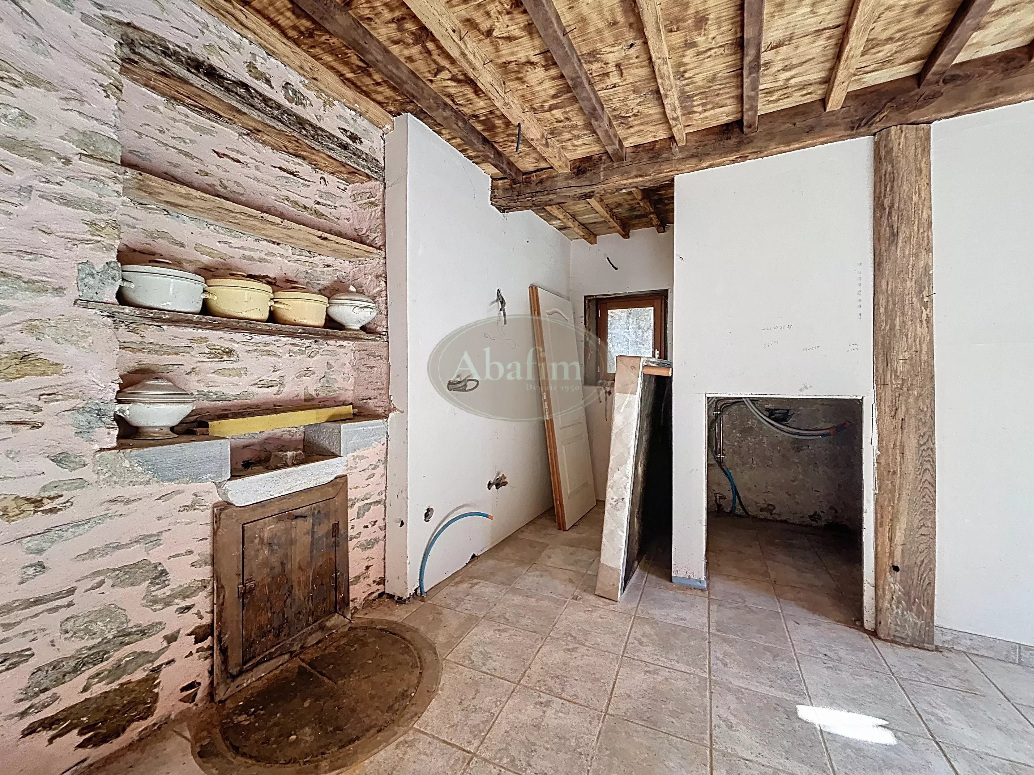 Maison de village à rénover - Photo 2