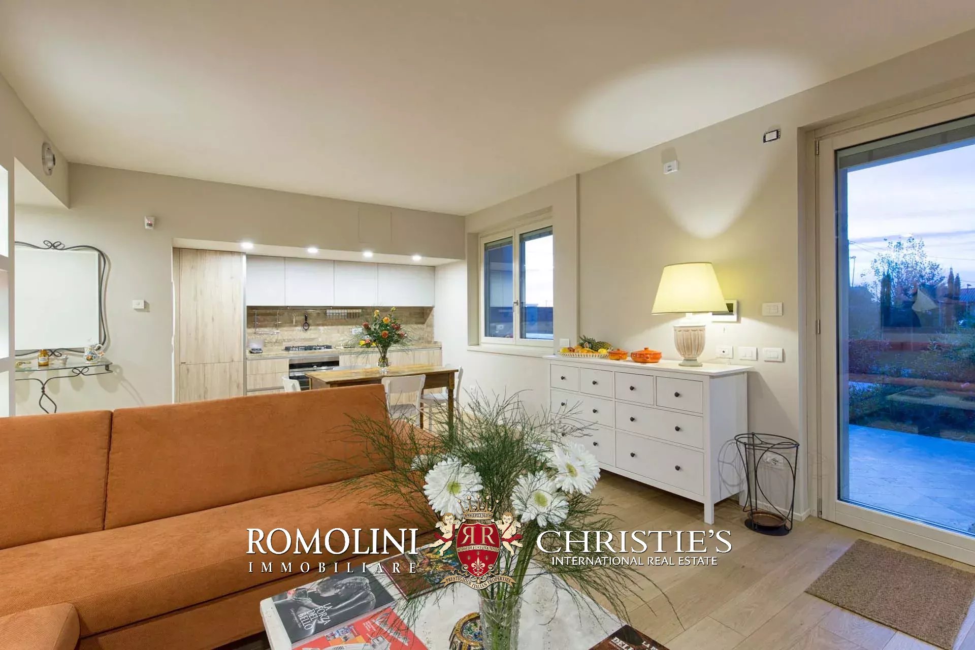 7 Bedroom Villa/Townhouse's Image 73
