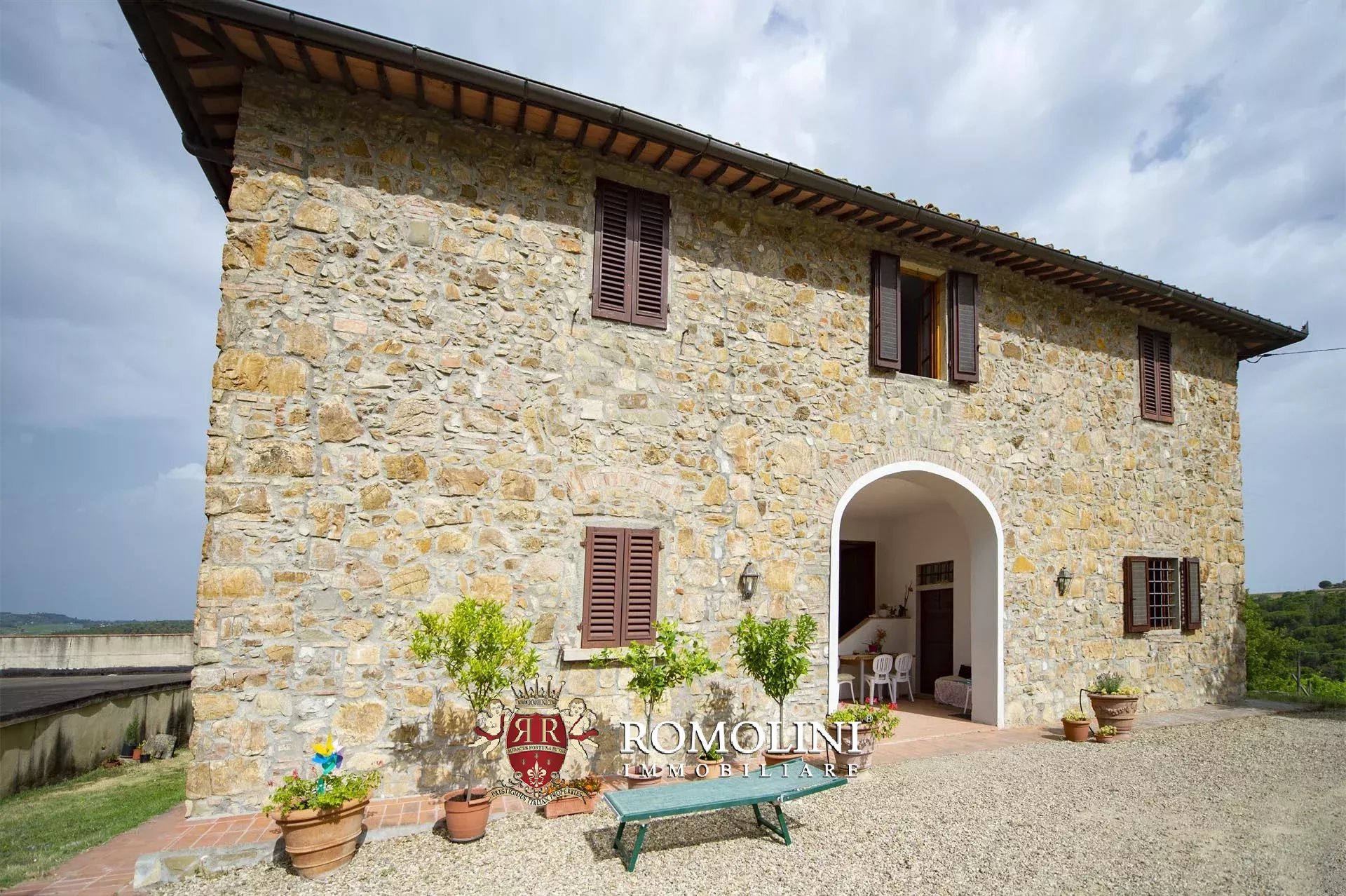 6 Bedroom Vineyard's Image 14
