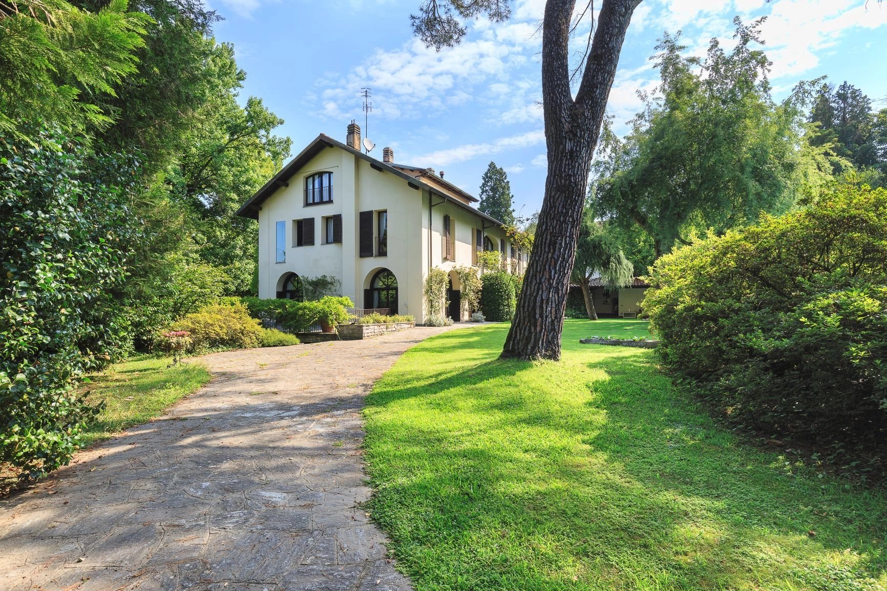Villa in the Ticino National Park. Lake Maggiore - picture 28 title=