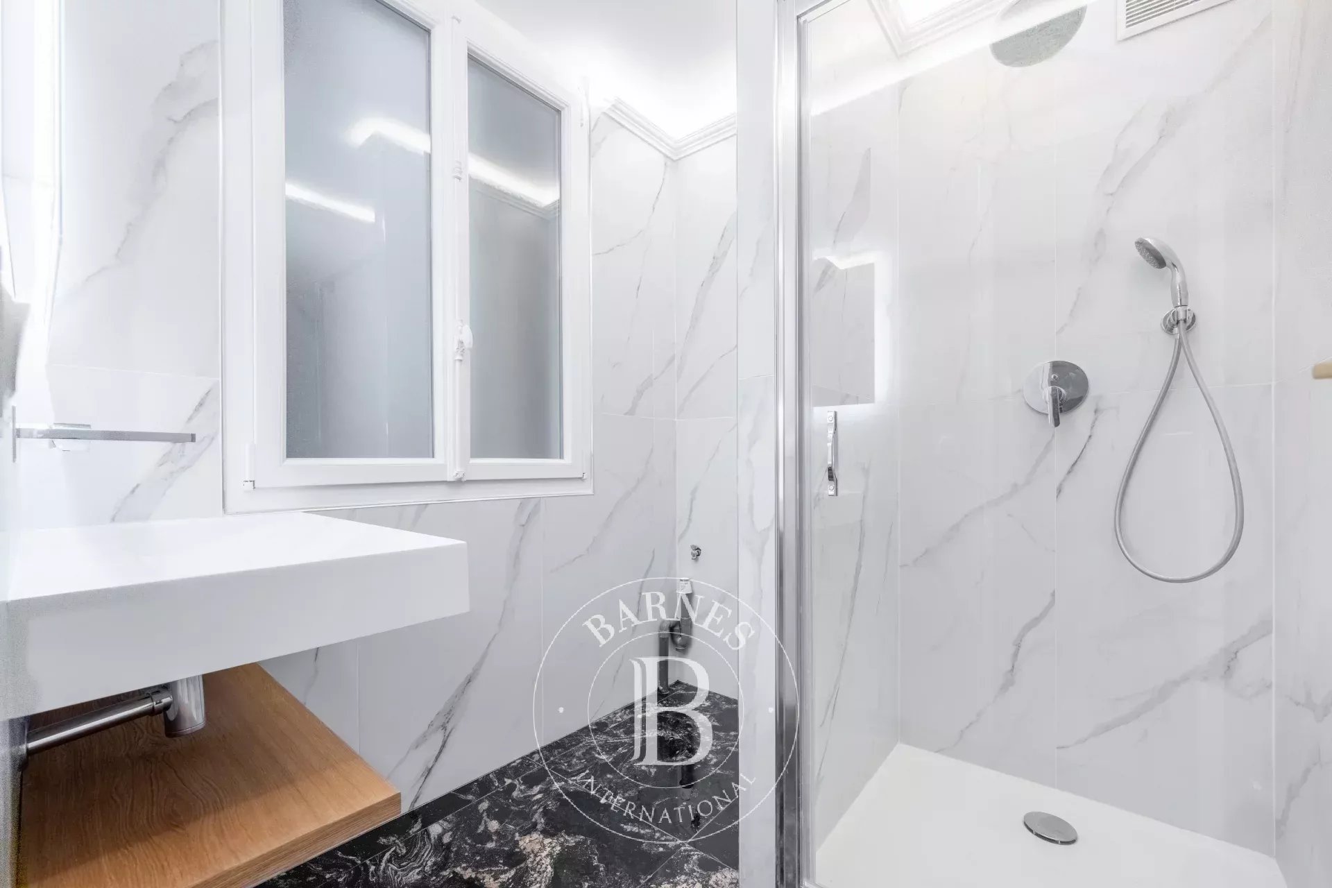 Daire Paris 4ème - picture 16