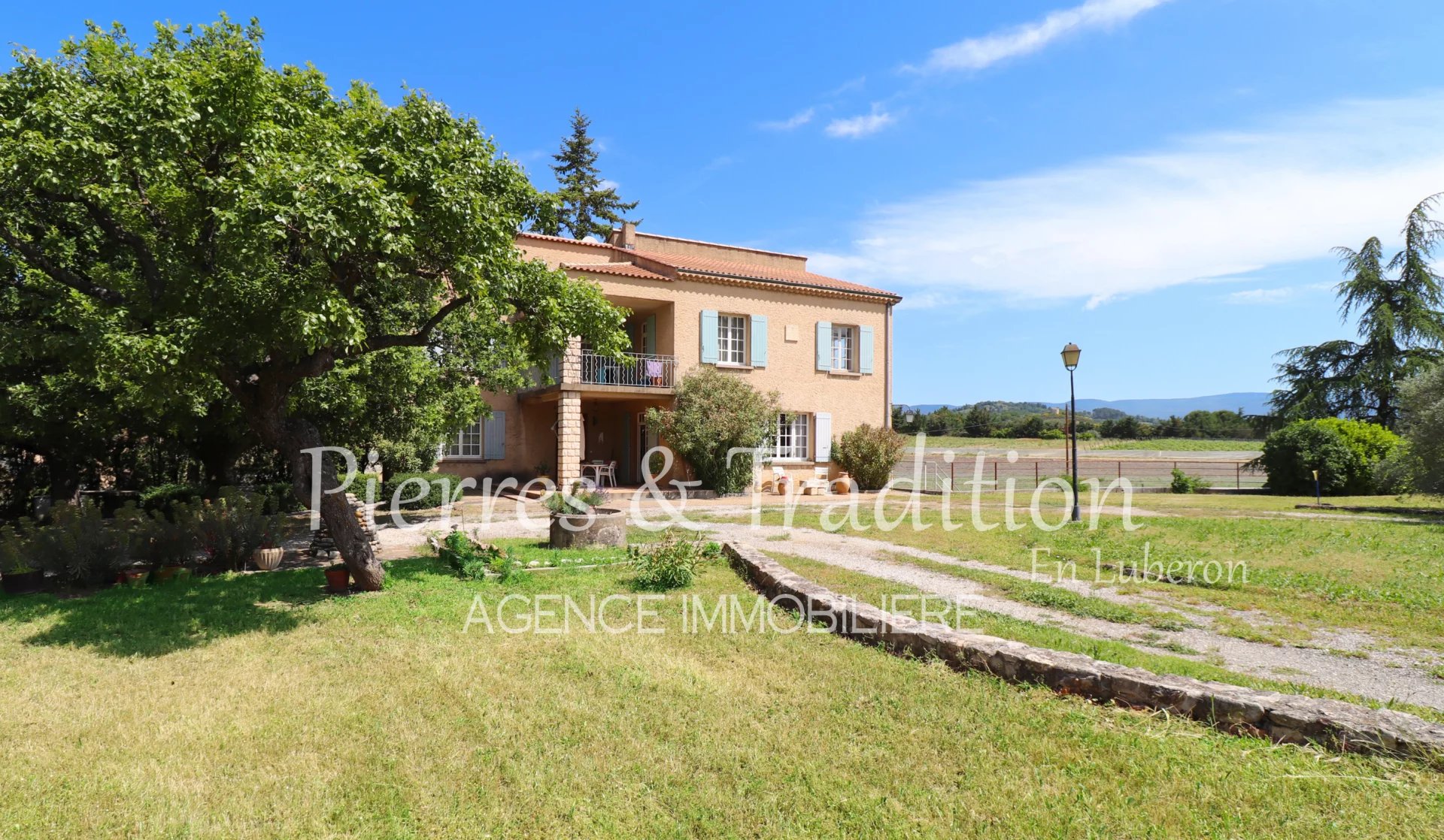 Agence immobilière de Pierres et Tradition en Luberon Apt