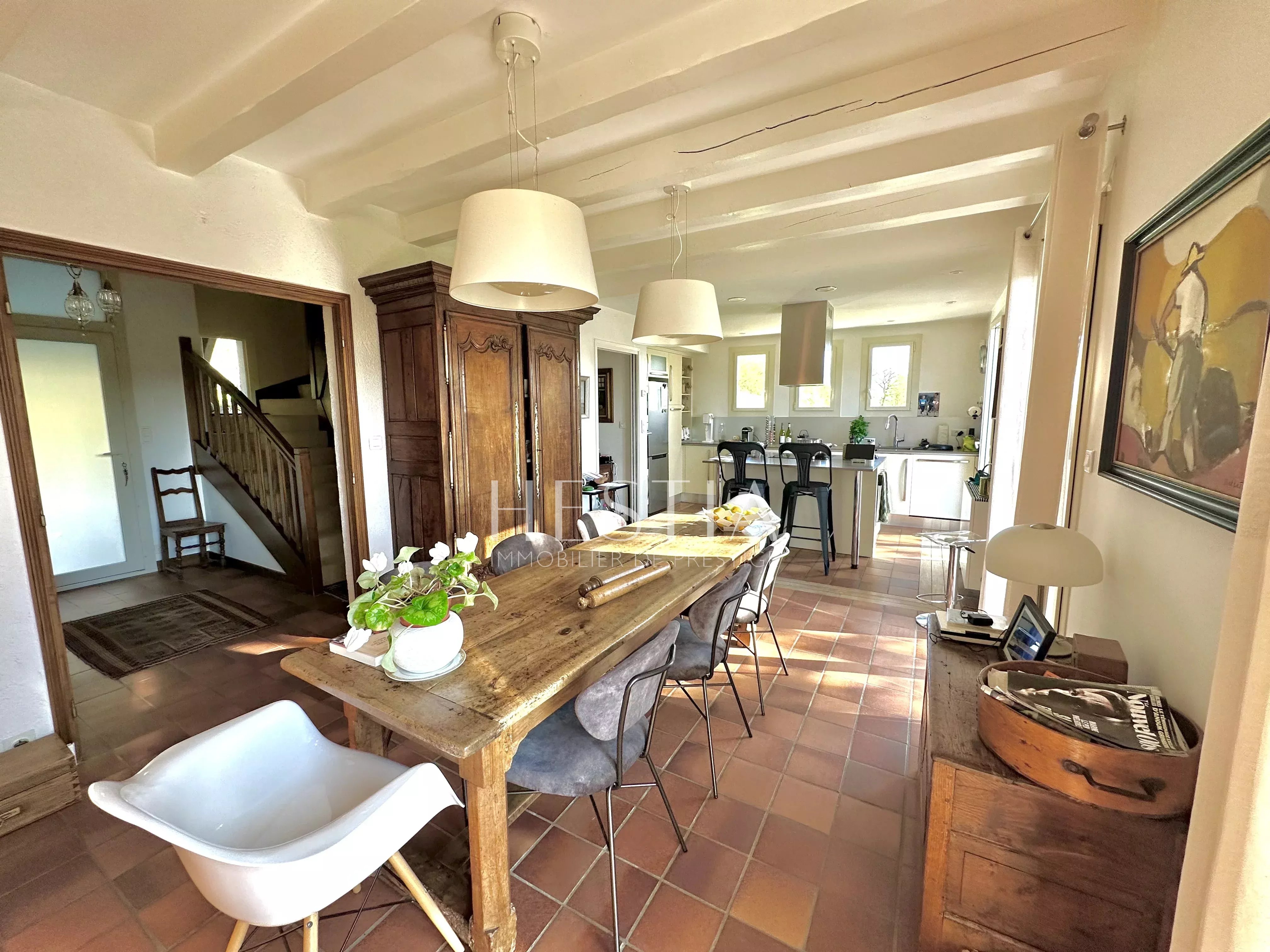 Maison de charme sur 2 500 m² de terrain