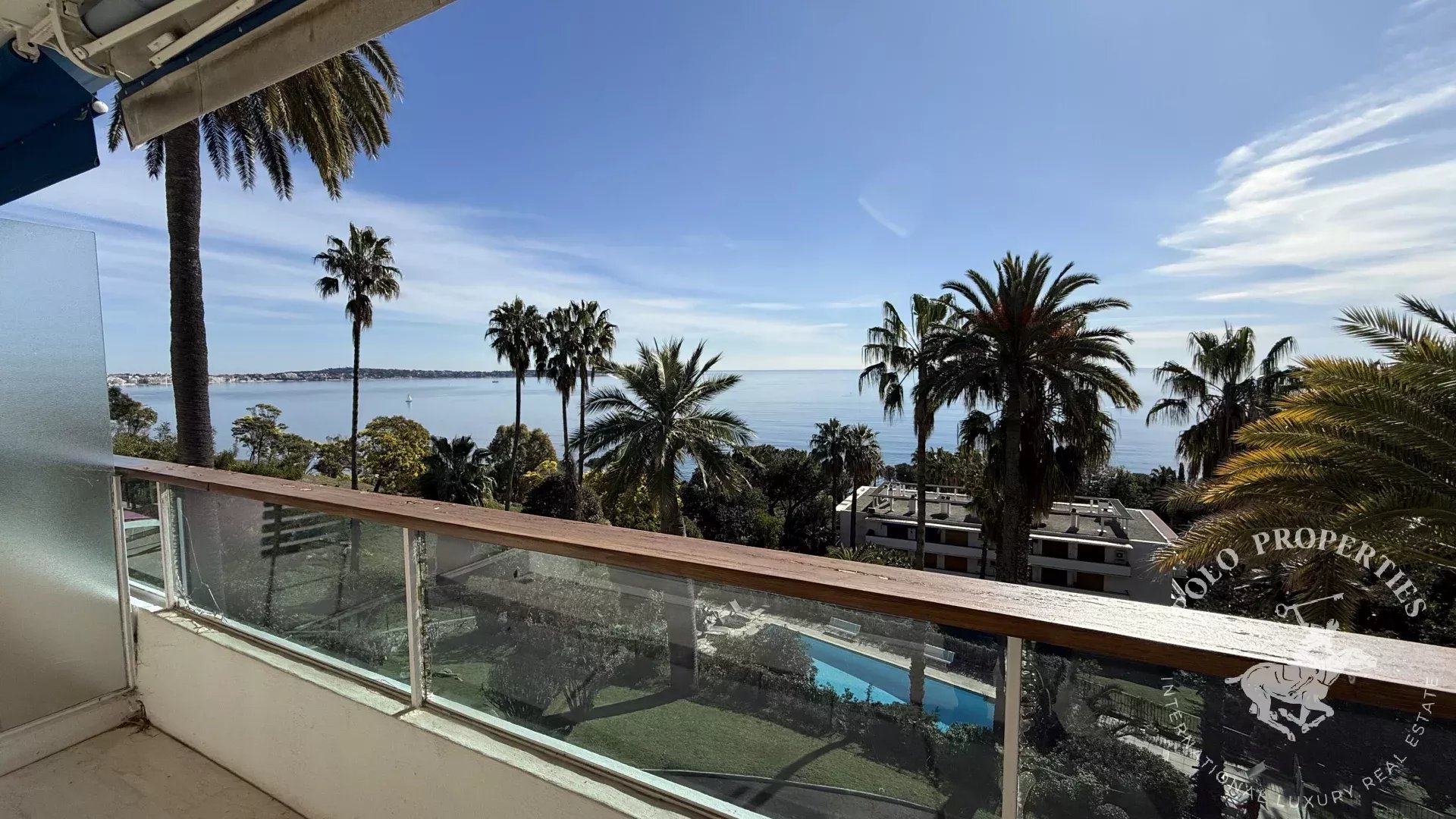 Apartment with sea view - Cannes