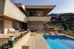 Architectural Legacy Villa in Villefranche-sur-Mer | Sea View Estate — photo 6 of 7