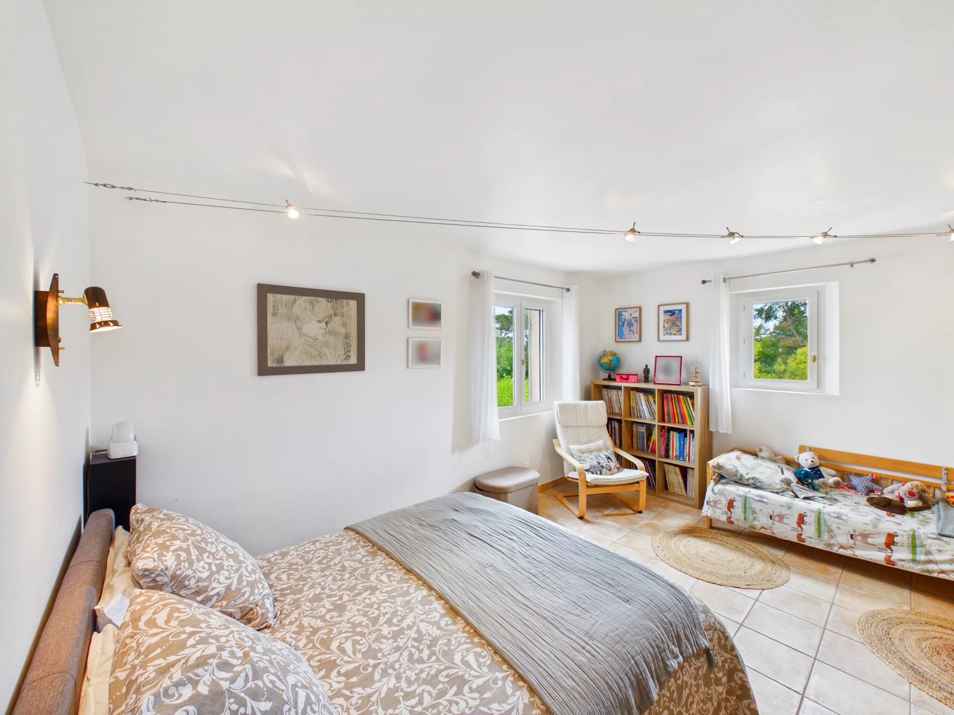 Fabulous 4 bedroom house with large Independent Studio and Swimming Pool - Fayence