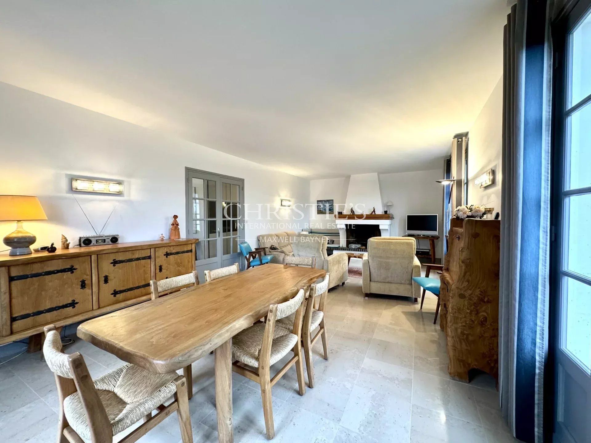5 Bedroom Villa/Townhouse's Image 14
