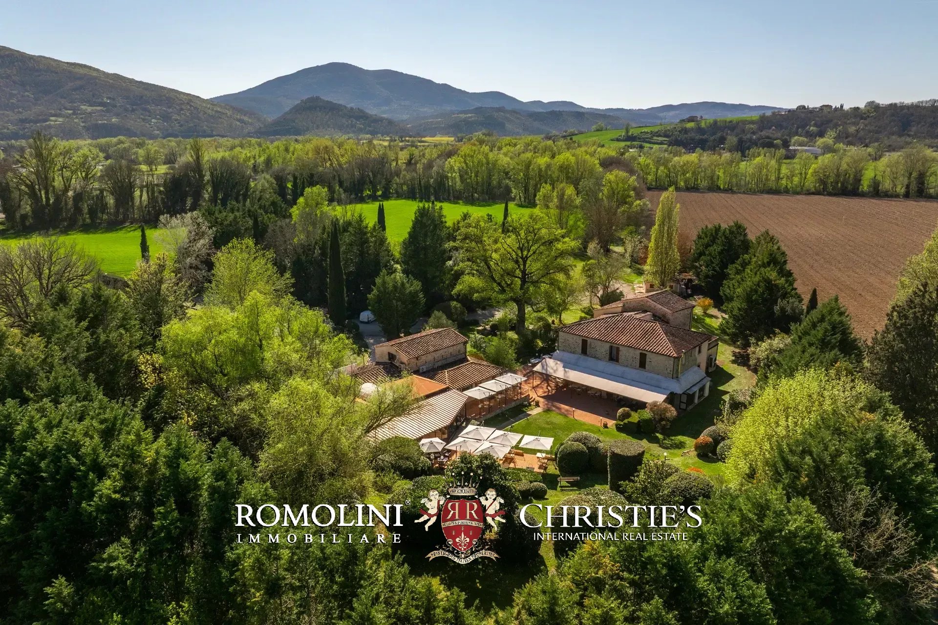 14 Bedroom Villa/Townhouse's Image 8