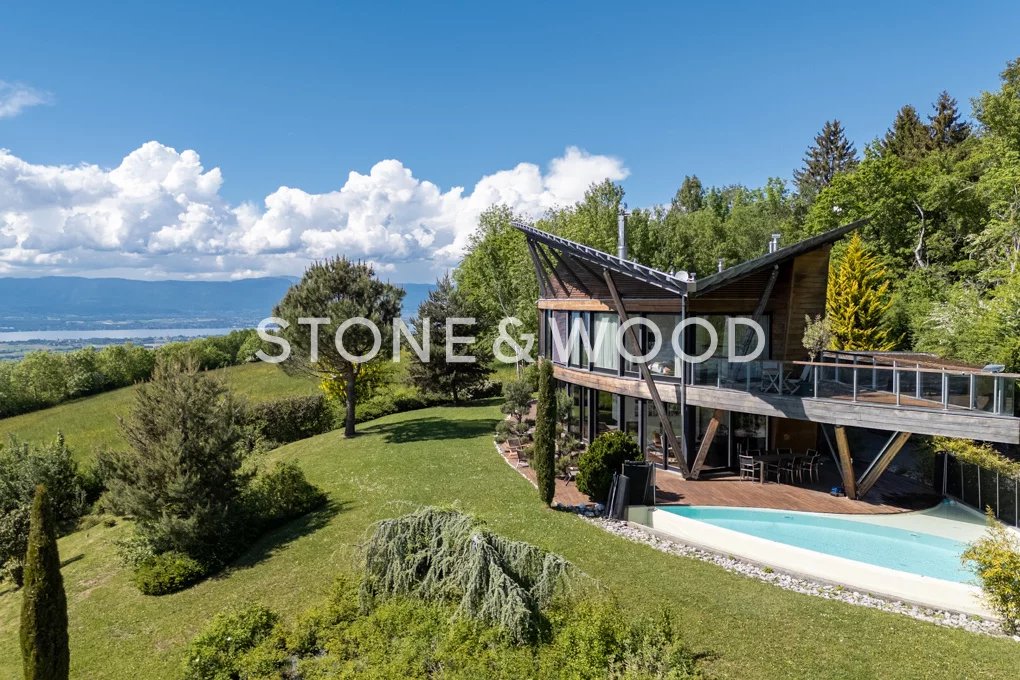 Villa d'architecte d'exception avec vue panoramique sur Genè