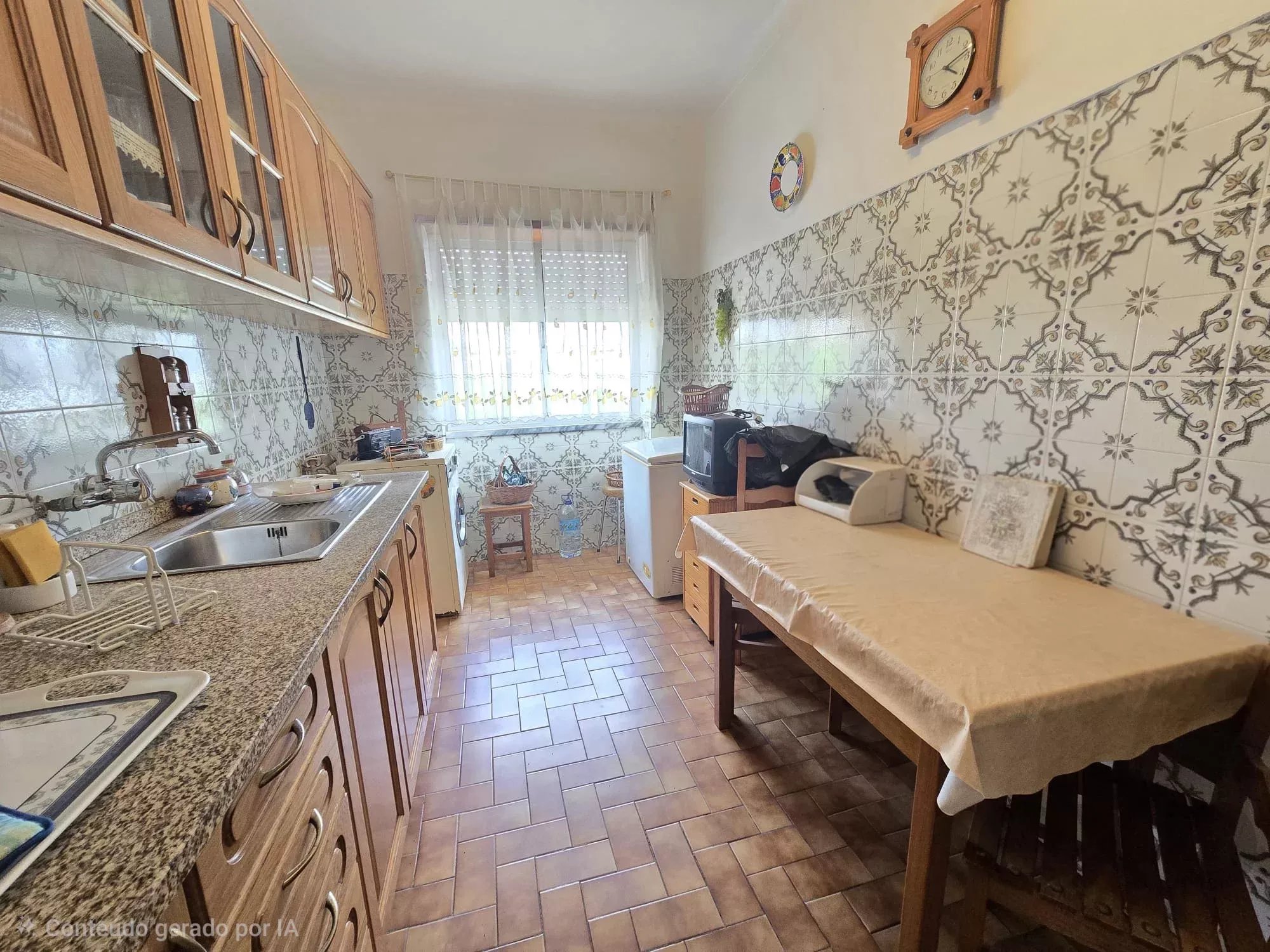 T3 with the possibility of duplex and basement with huge potential – high ground floor, very bright 86904997 image 4