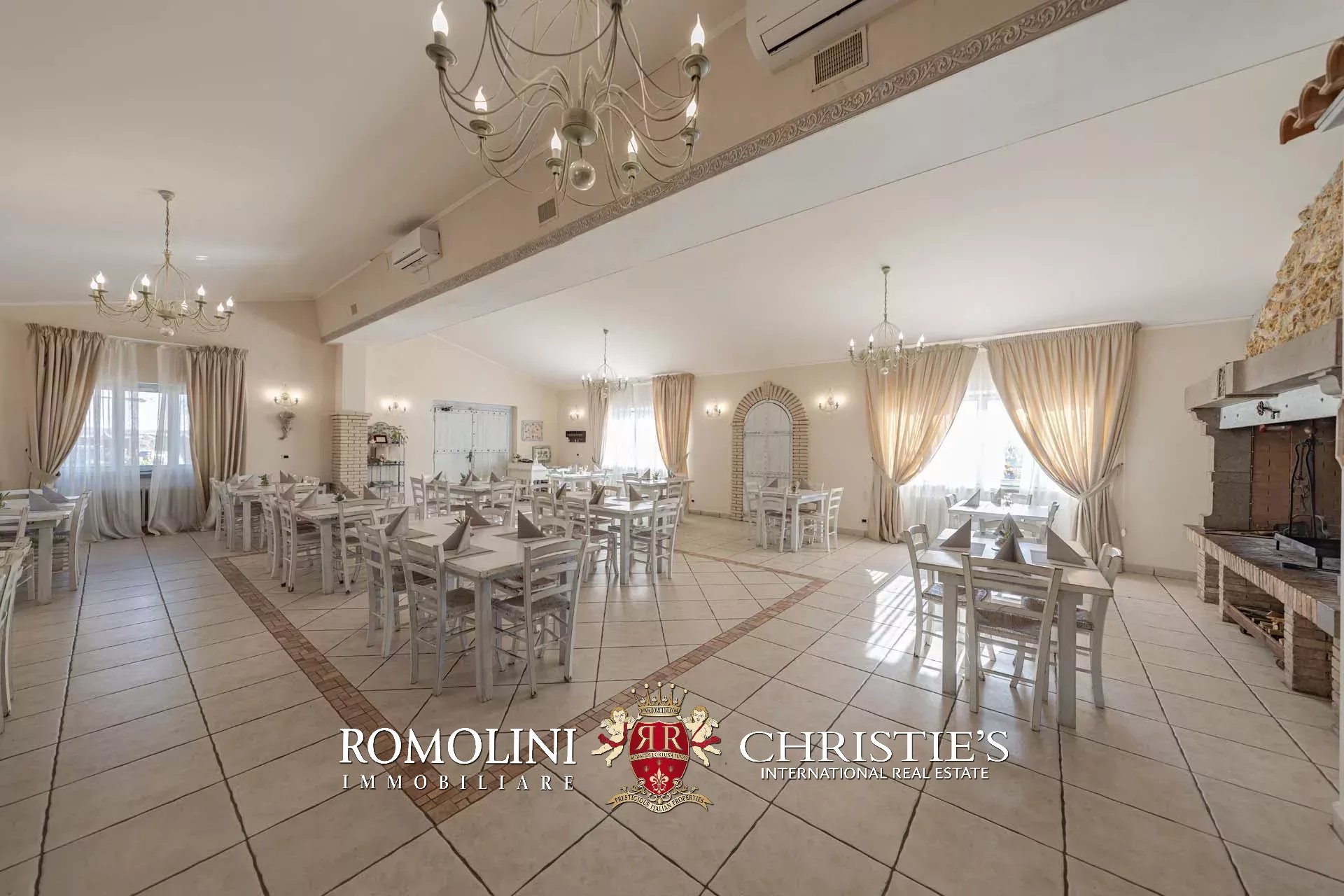 20 Bedroom Chateau's Image 46