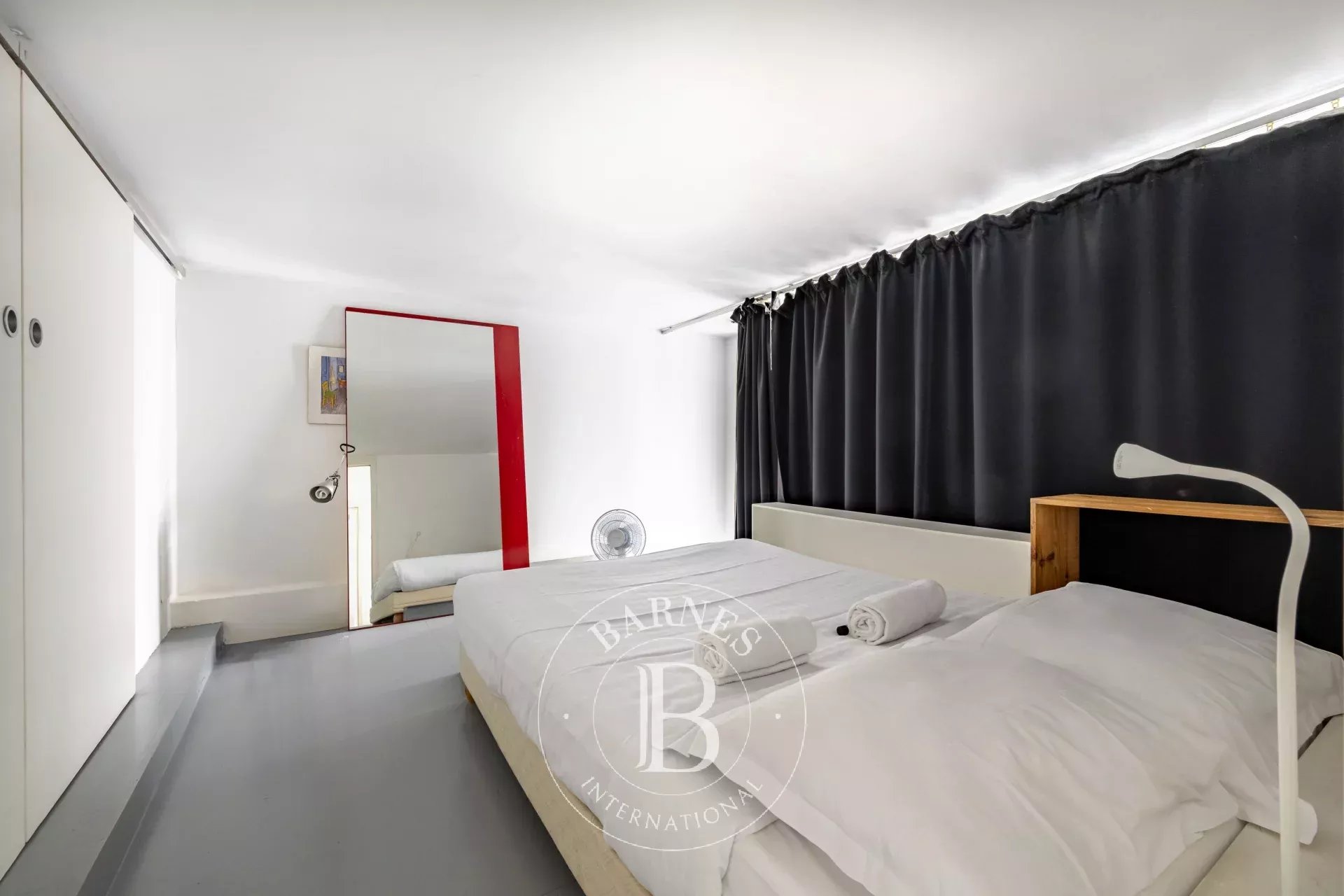 Daire Paris 10ème - picture 9