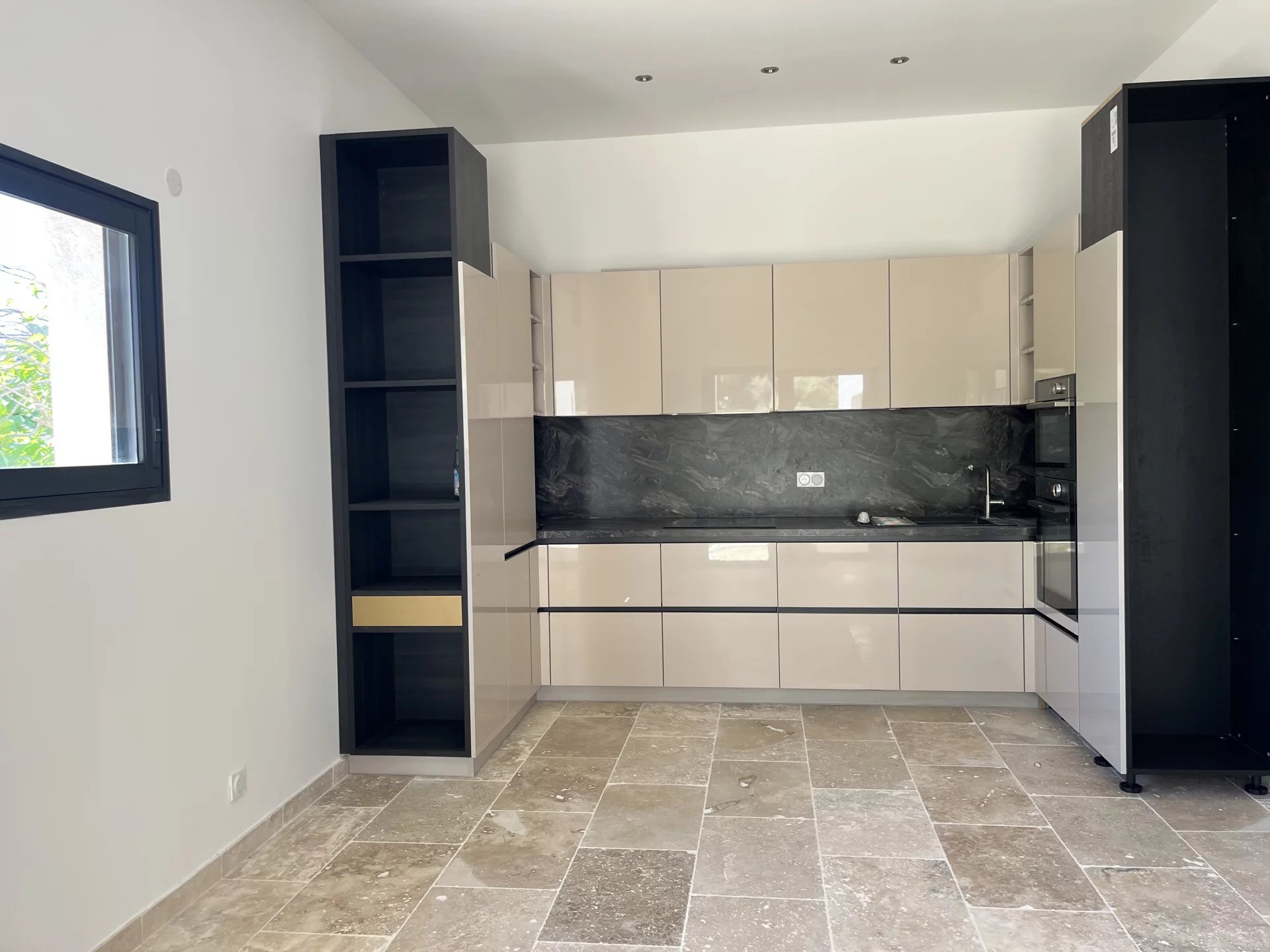 SUPERB NEW BUILT PROPERTY FOR SALE COTIGNAC