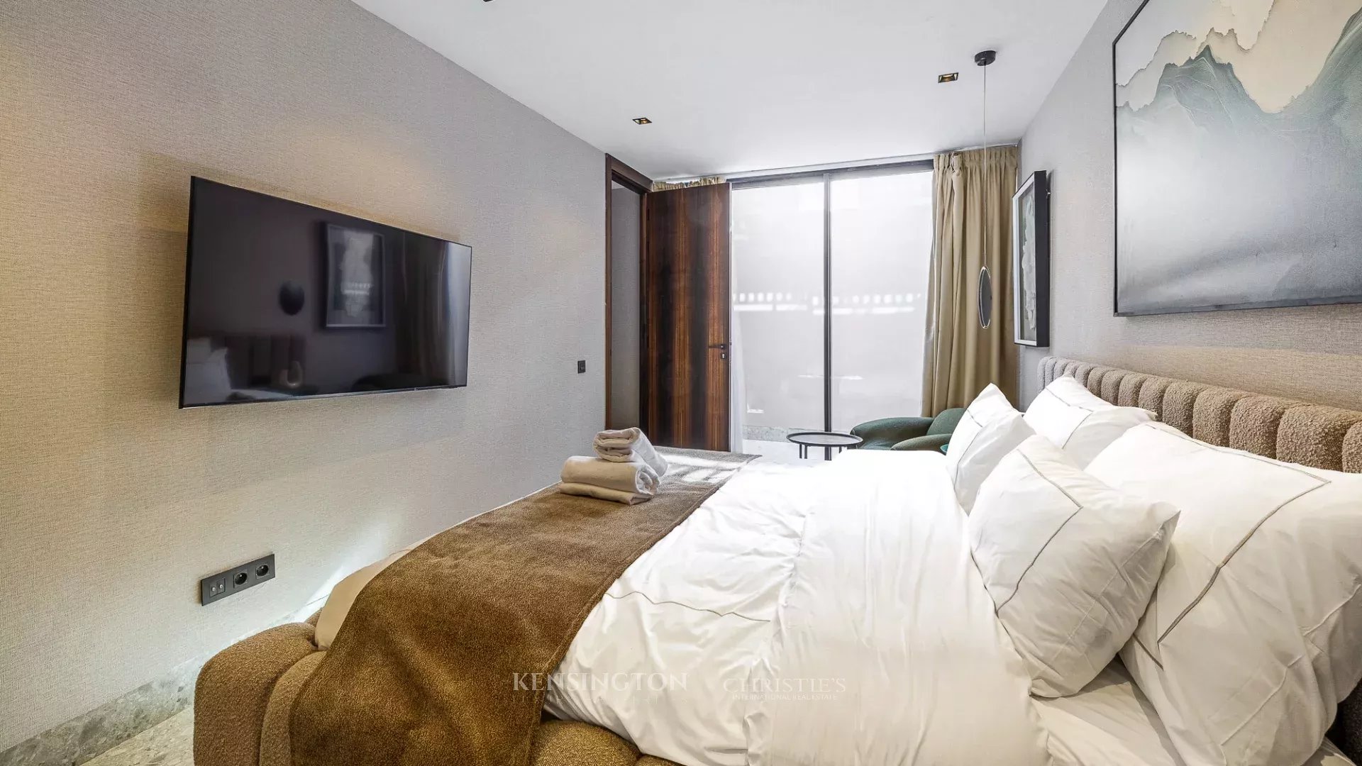 5 Bedroom Villa/Townhouse's Image 42