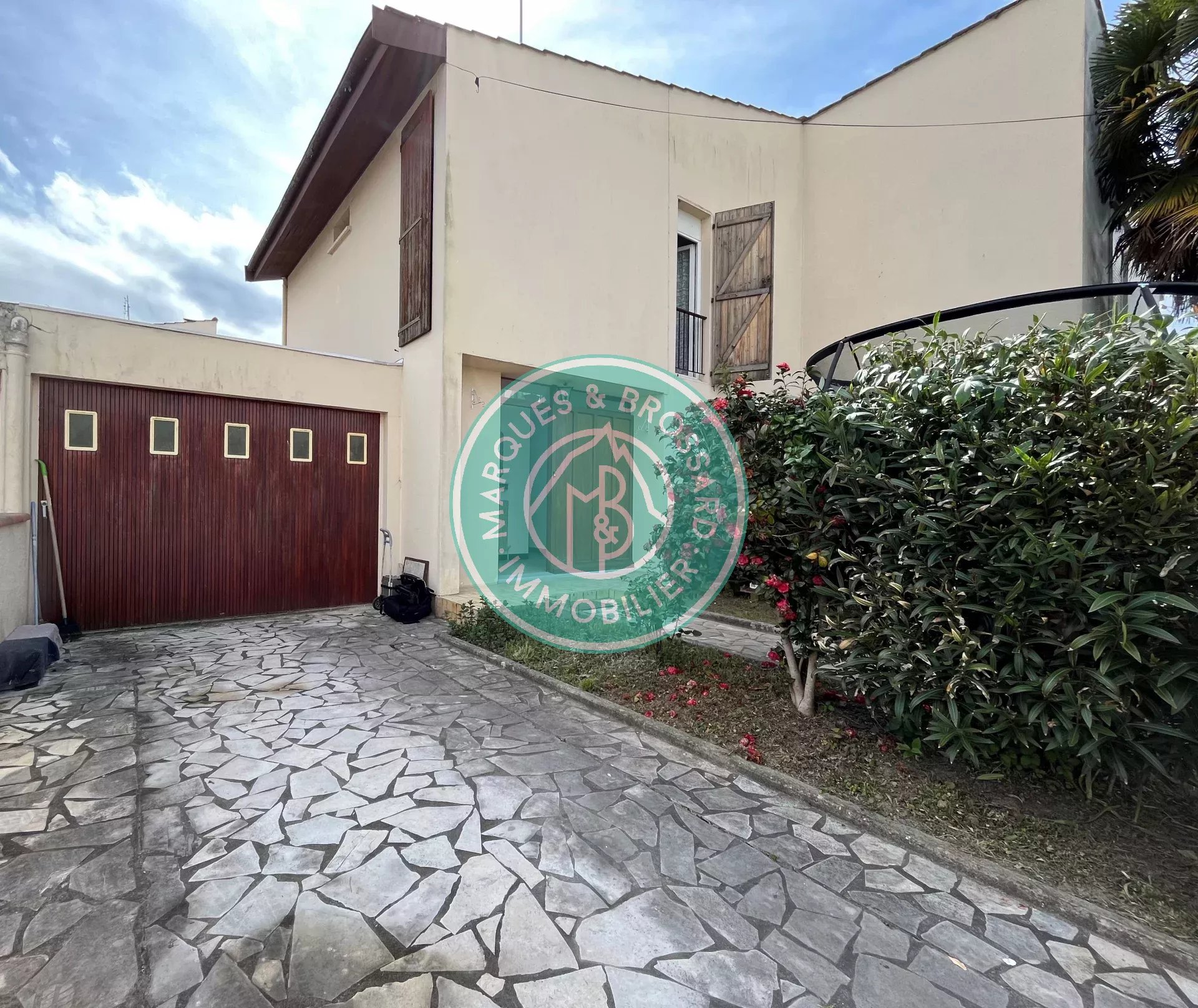 Agence immobilière de 