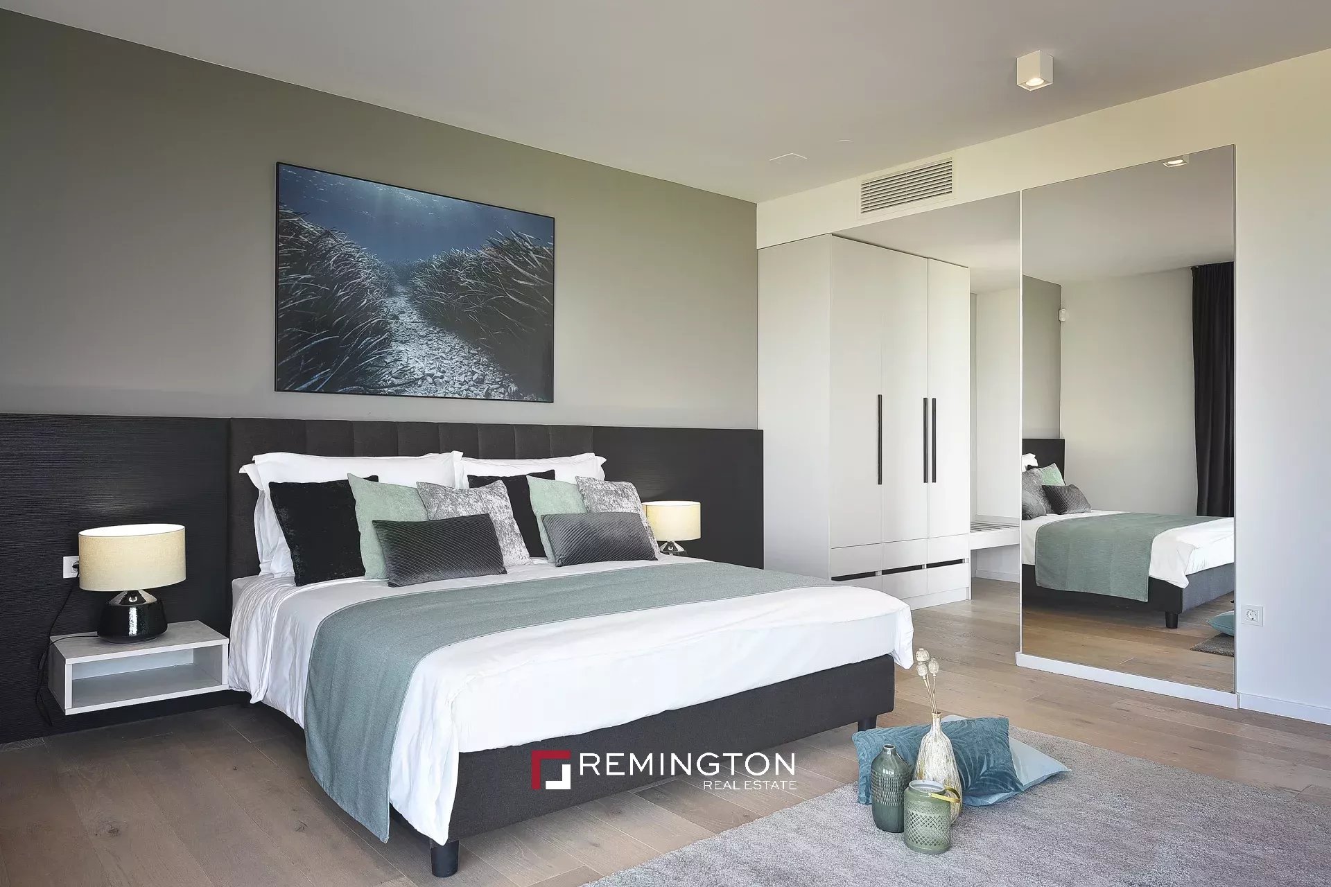 4 Bedroom Villa/Townhouse's Image 5