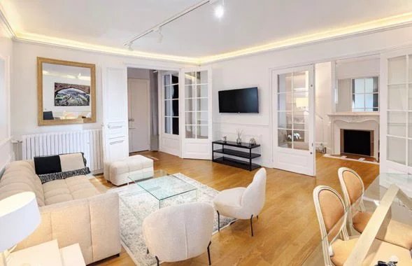 Location Appartement Paris 8ème Faubourg-du-Roule