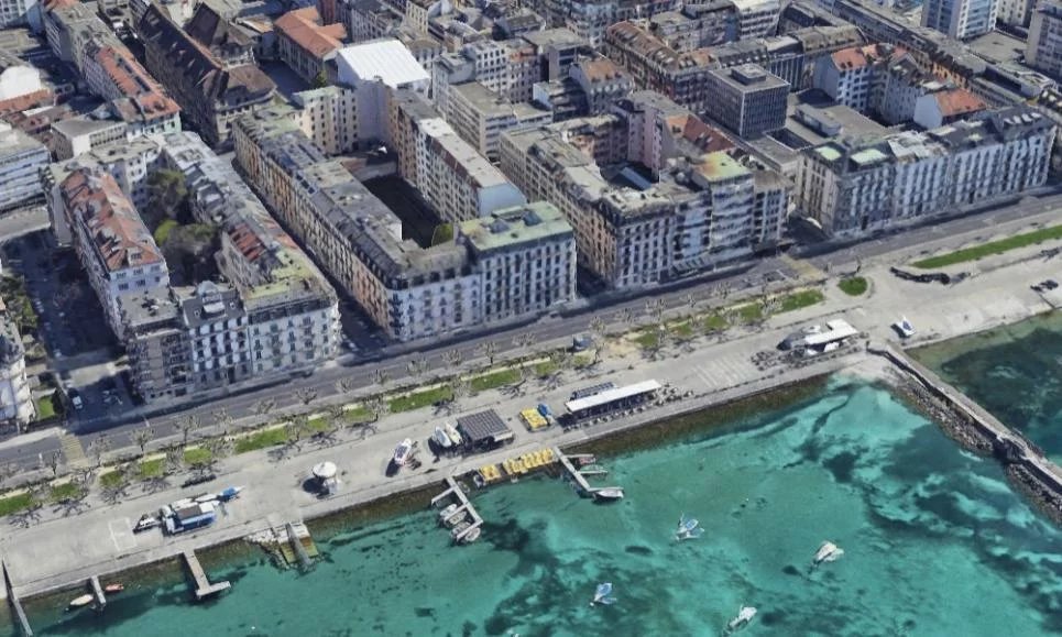 Le lac en vis-à-vis