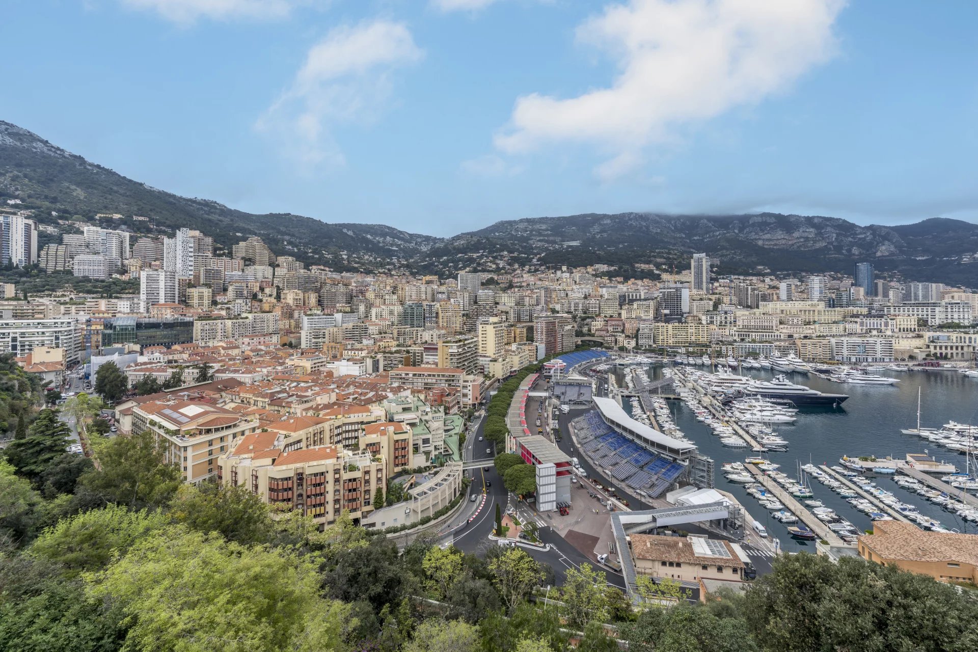 Exclusive - Monaco-Ville - Exceptional house with panoramic view of Monaco and Port Hercule