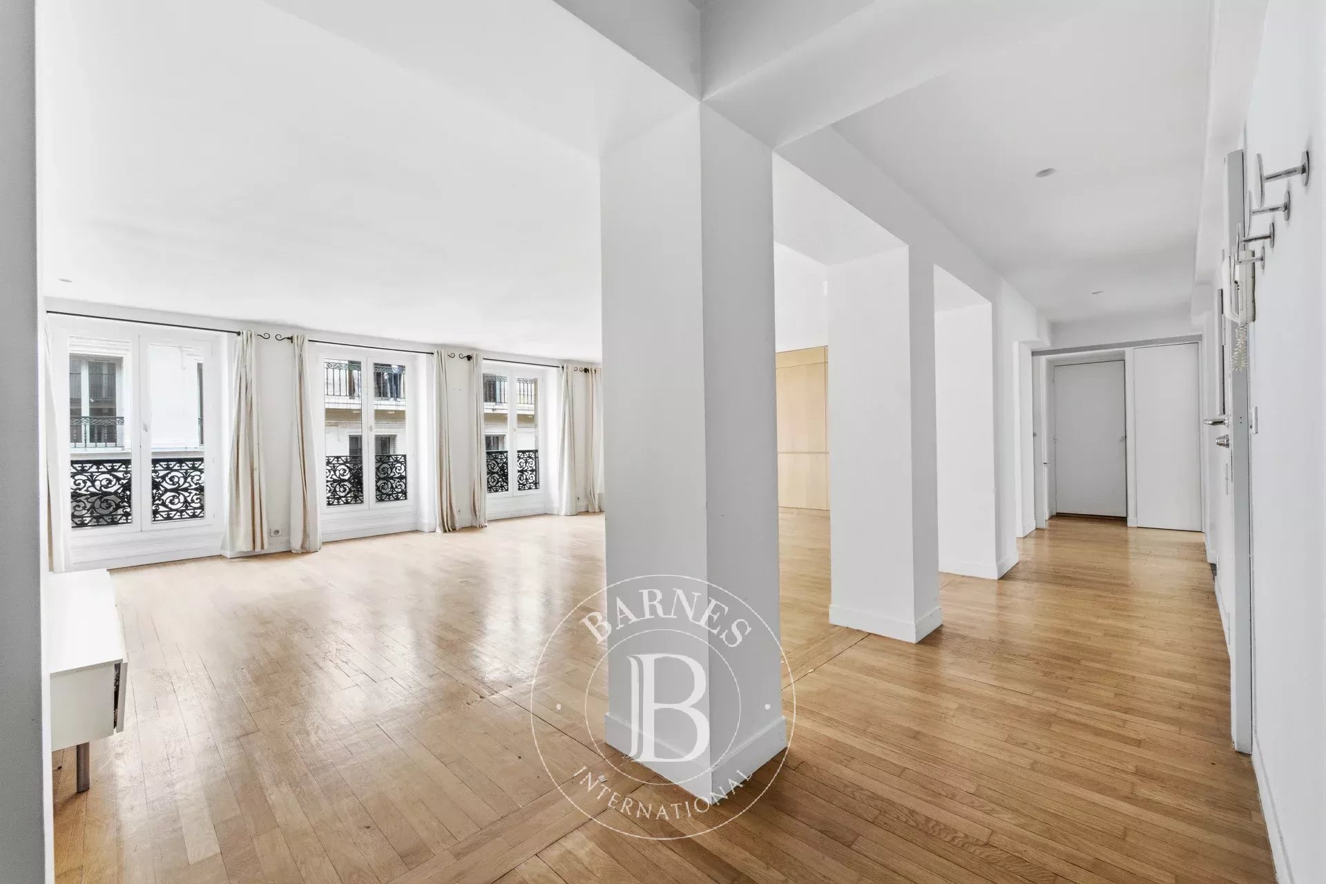 Paris  - Apartment 3 Bedrooms - picture 4