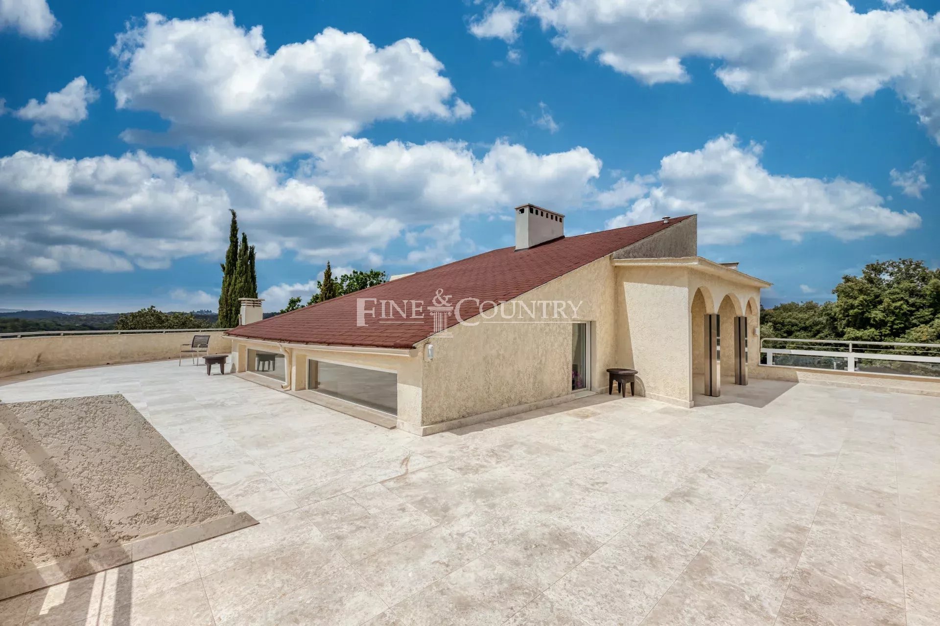 Photo of for sale property in Valbonne with tennis and hélipad