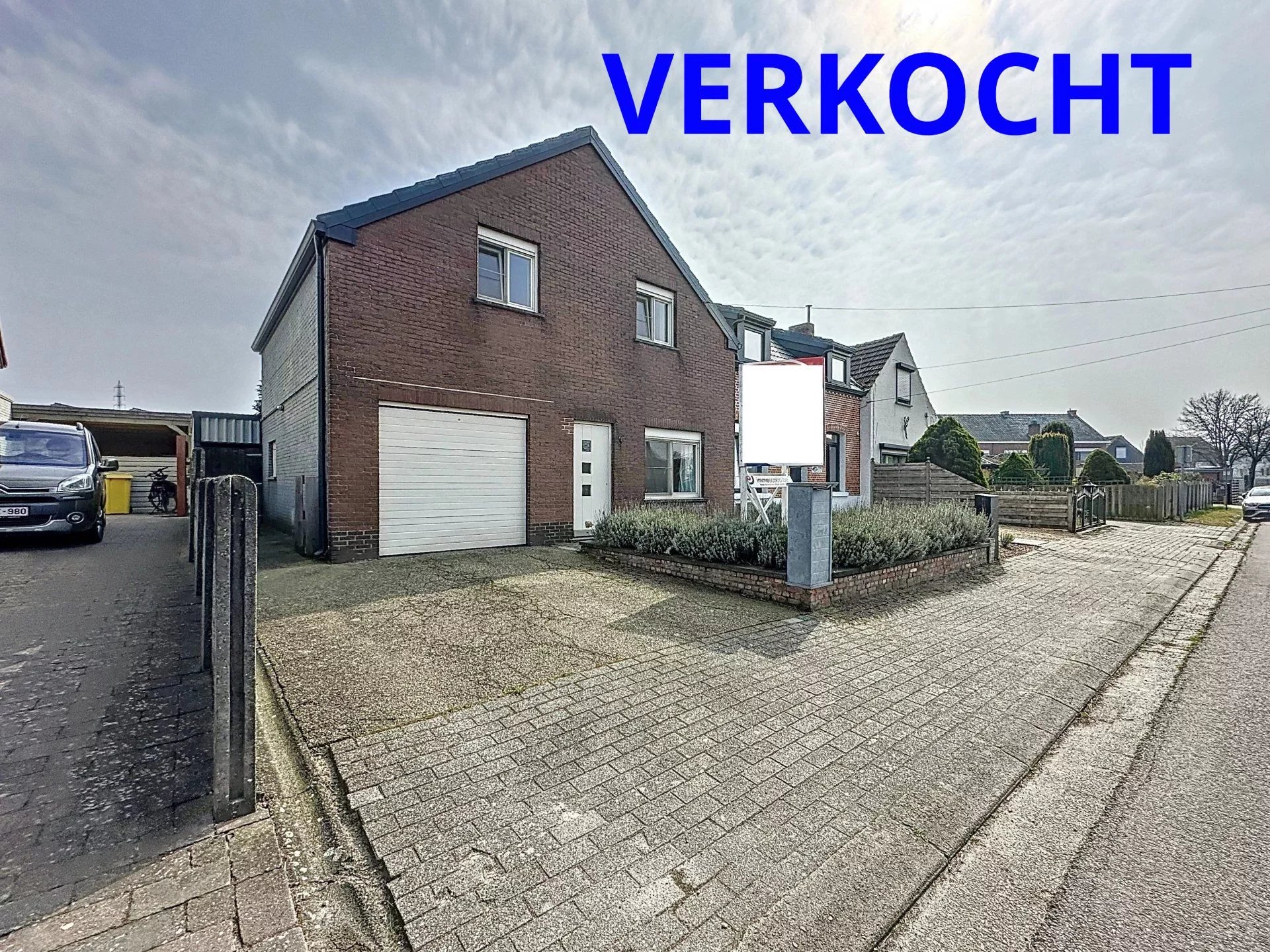 Gezellig huis in Mol te koop met 4 slaapkamers en groot bijgebouw.