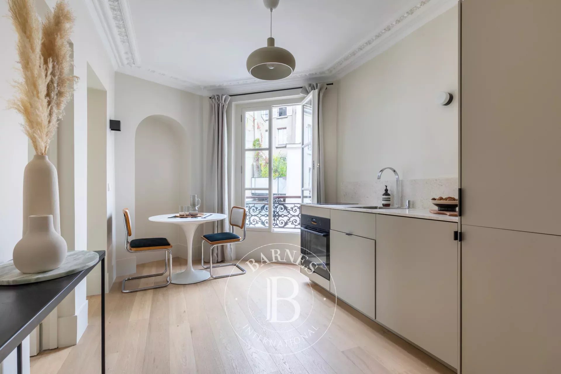 Daire Paris 3ème - picture 5