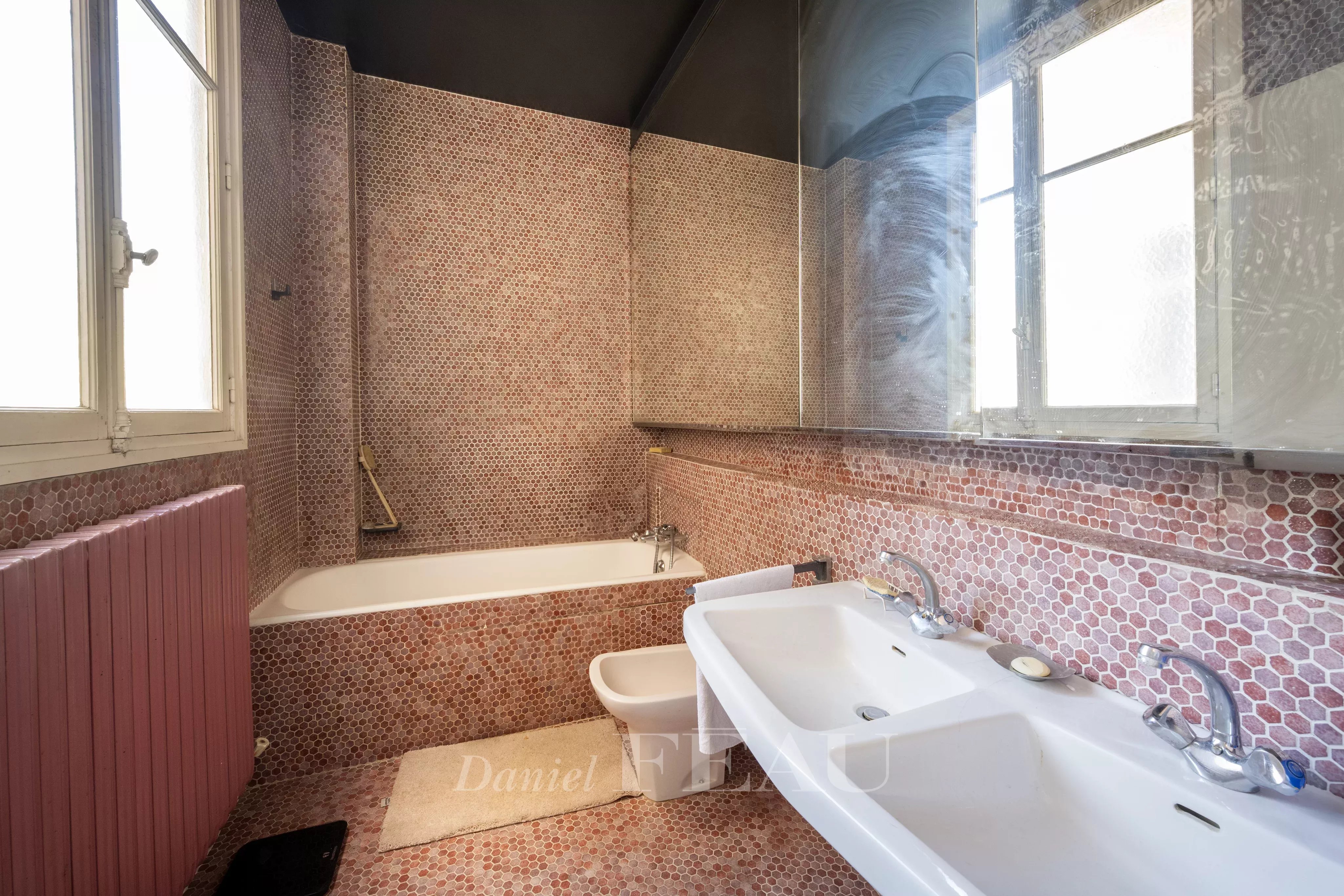 Sale Apartment Paris 7th