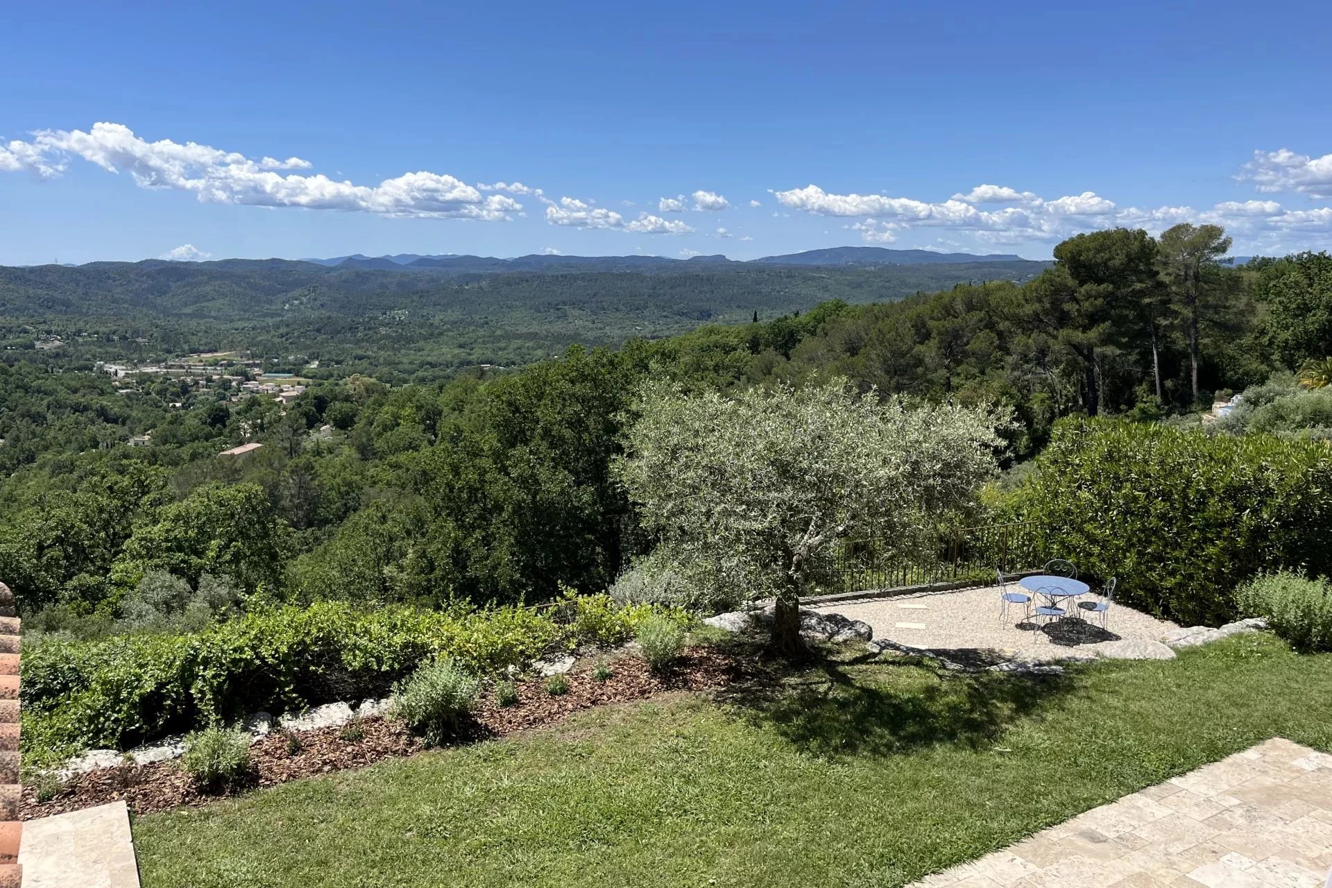 5 bedroom villa with fantastic views - Montauroux 5 bedroom villa with fantastic views - Montauroux