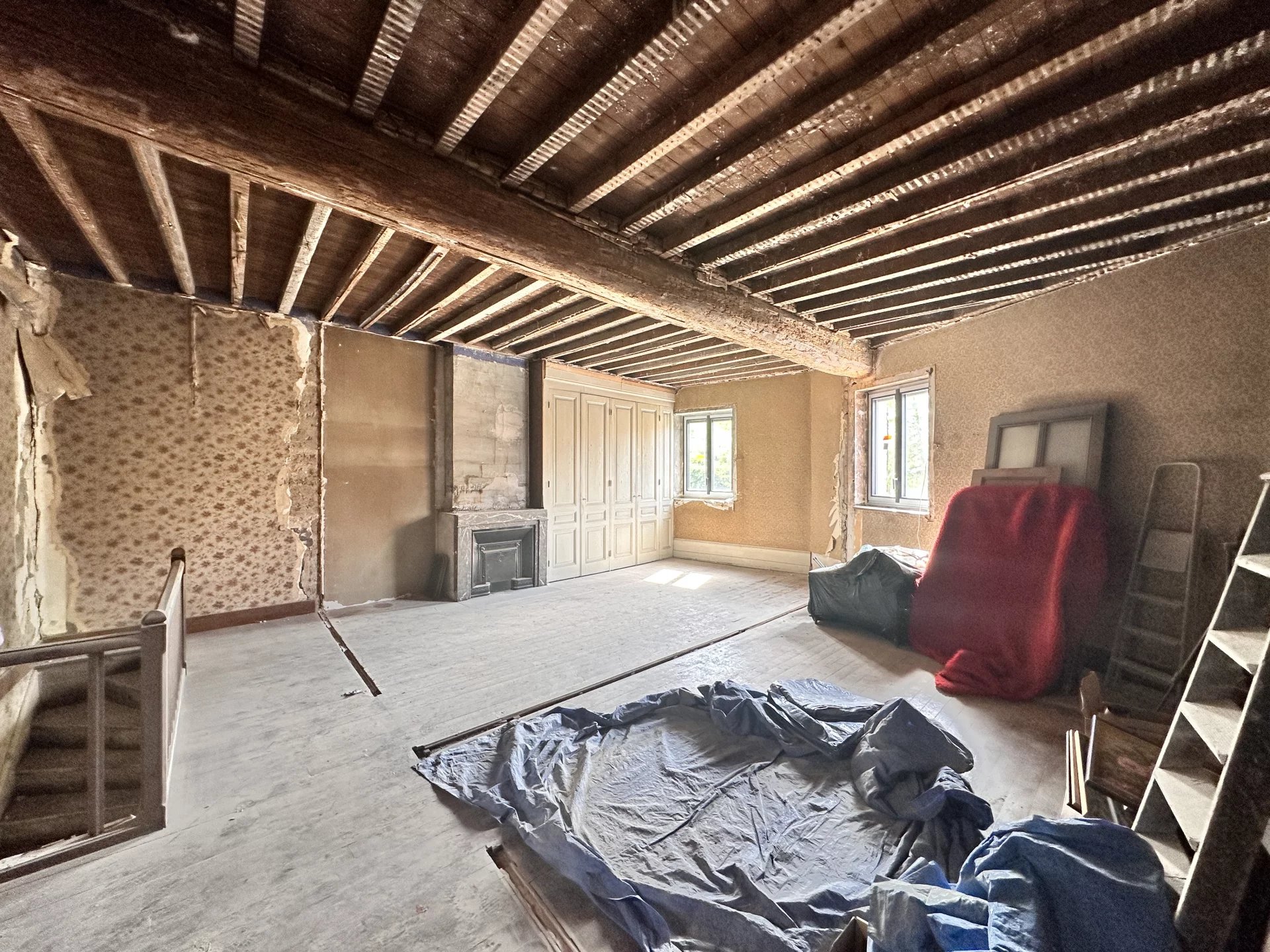 Maison à rénover sur Les Chères d'environ 135 m²