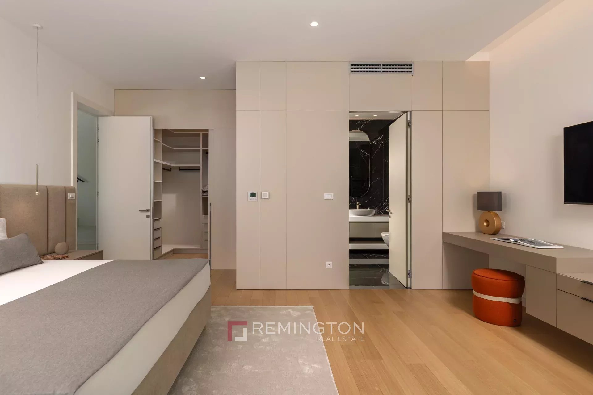 5 Bedroom Villa/Townhouse's Image 12